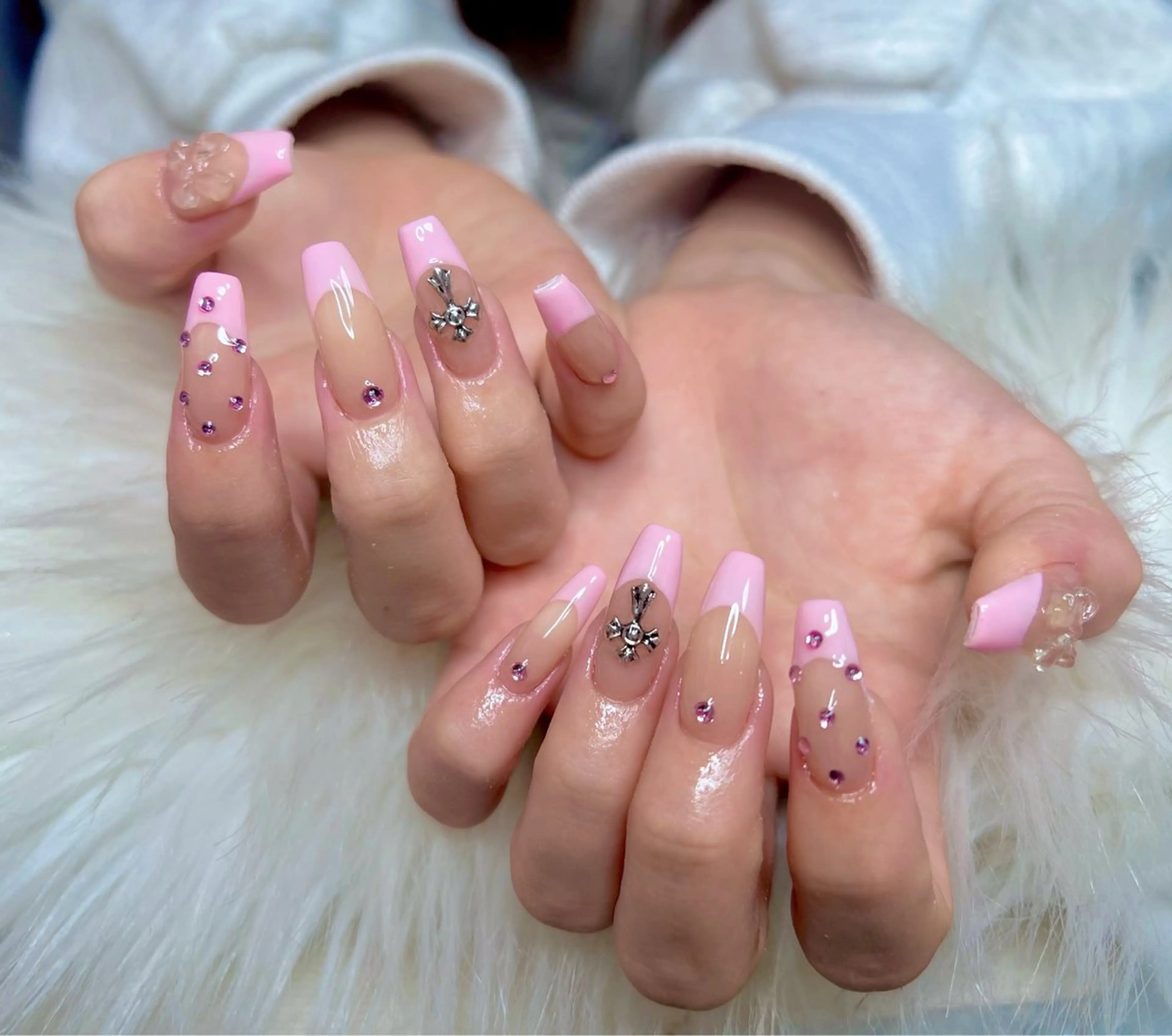 ネイル ダン ゴーゴックビックのネイルデザイン