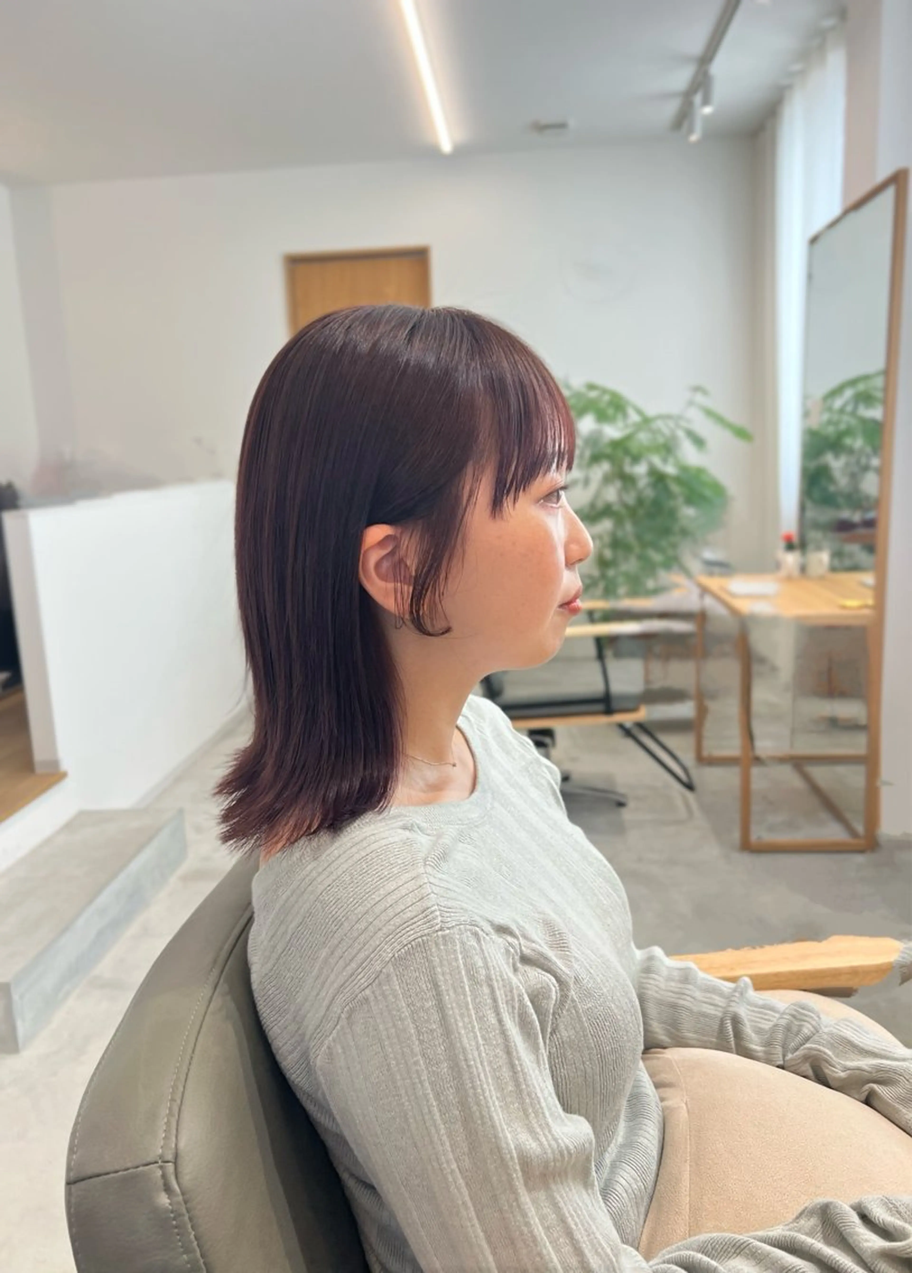 ミディアム カット ヘアカラー トリートメント yu koのヘアスタイル