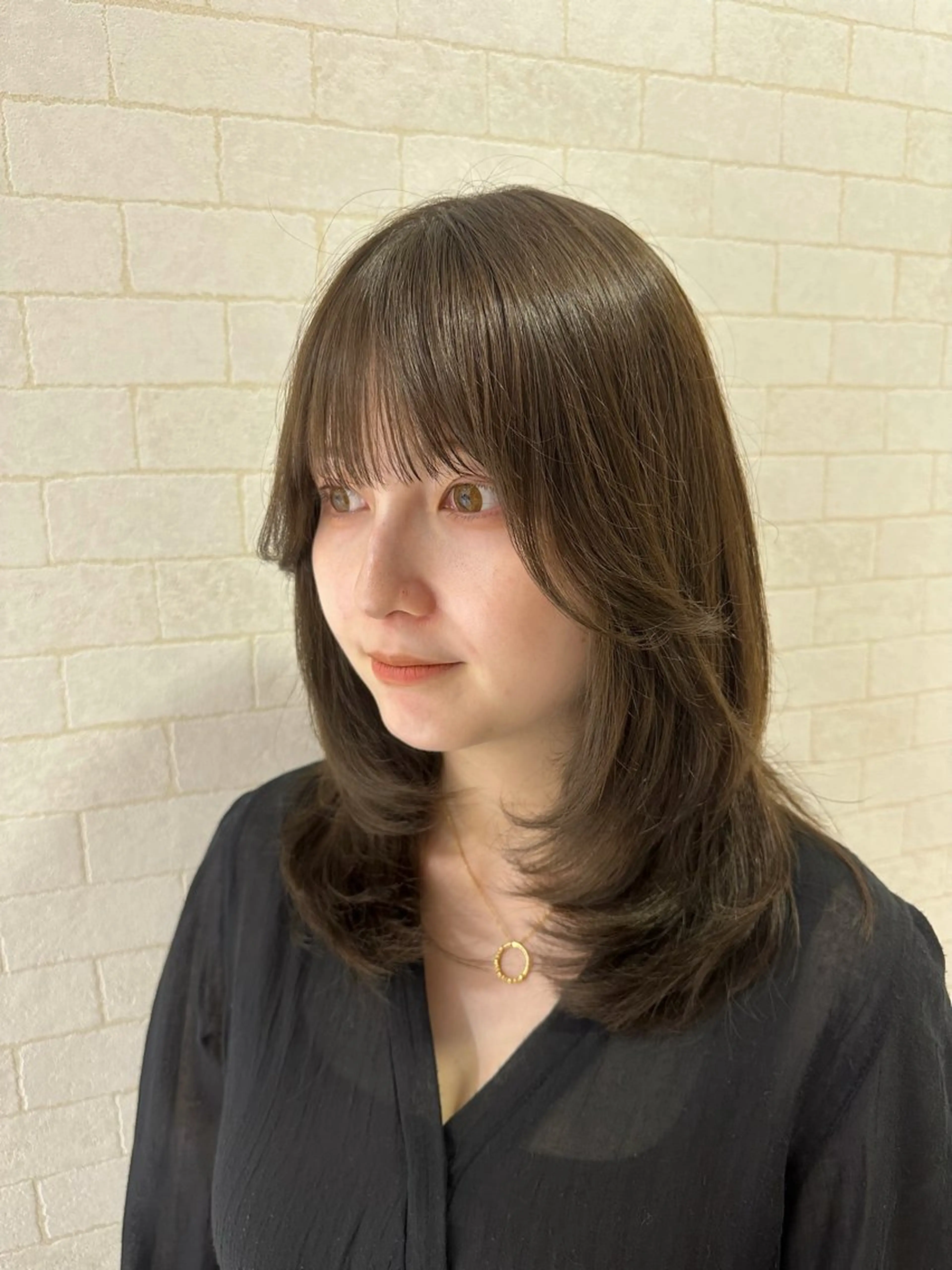 ロング カラー ブリーチ 透明感カラー ダブルカラー ブリーチなしカラー 顔まわりレイヤー 大人レイヤー& 透明感カラー💄のヘアスタイル
