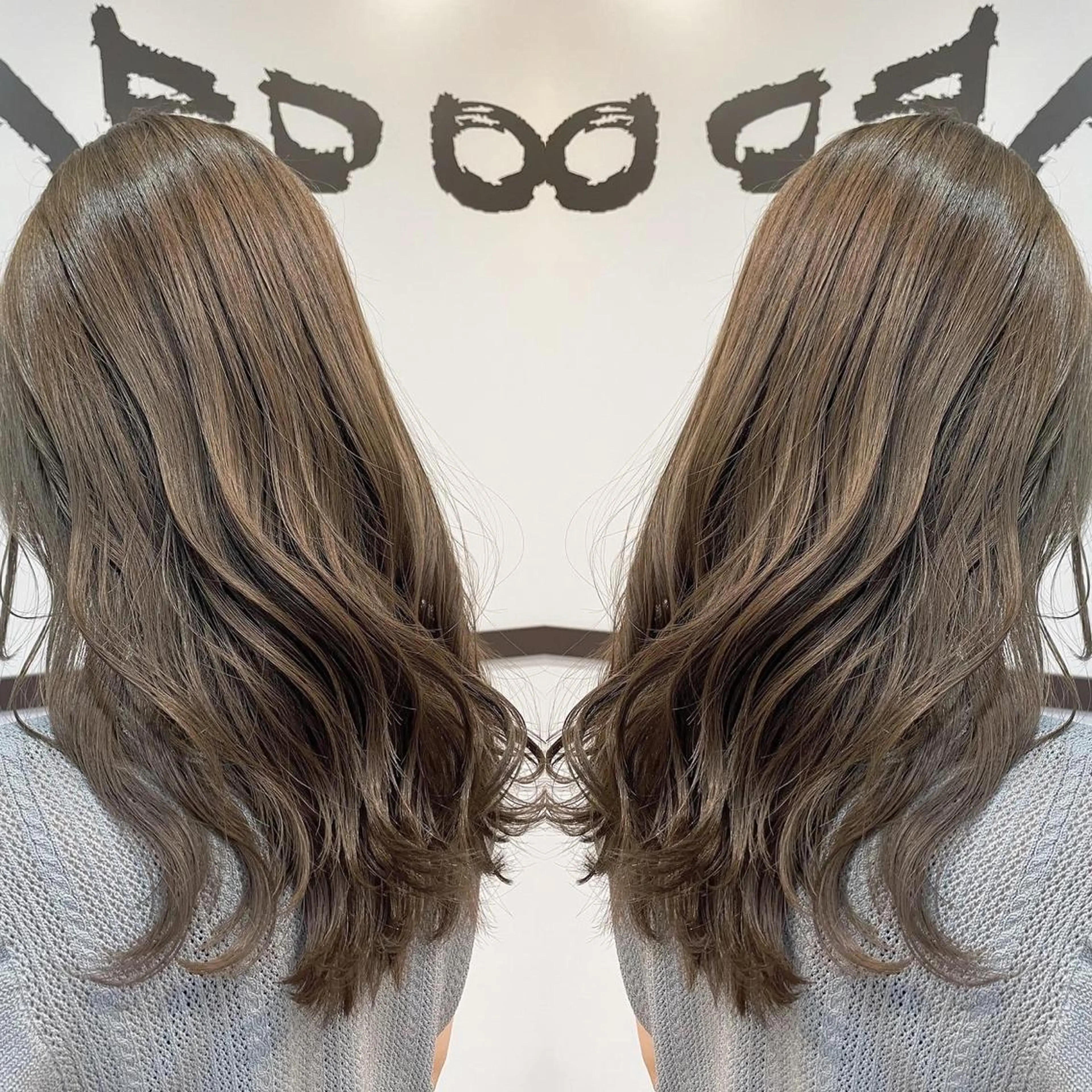セミロング カラー アッシュ グレージュ カーキグレージュ 外国人風カラー レイヤーカット ヘアカラー トリートメント 河合秀明/ハイライト /インナーカラーのヘアスタイル