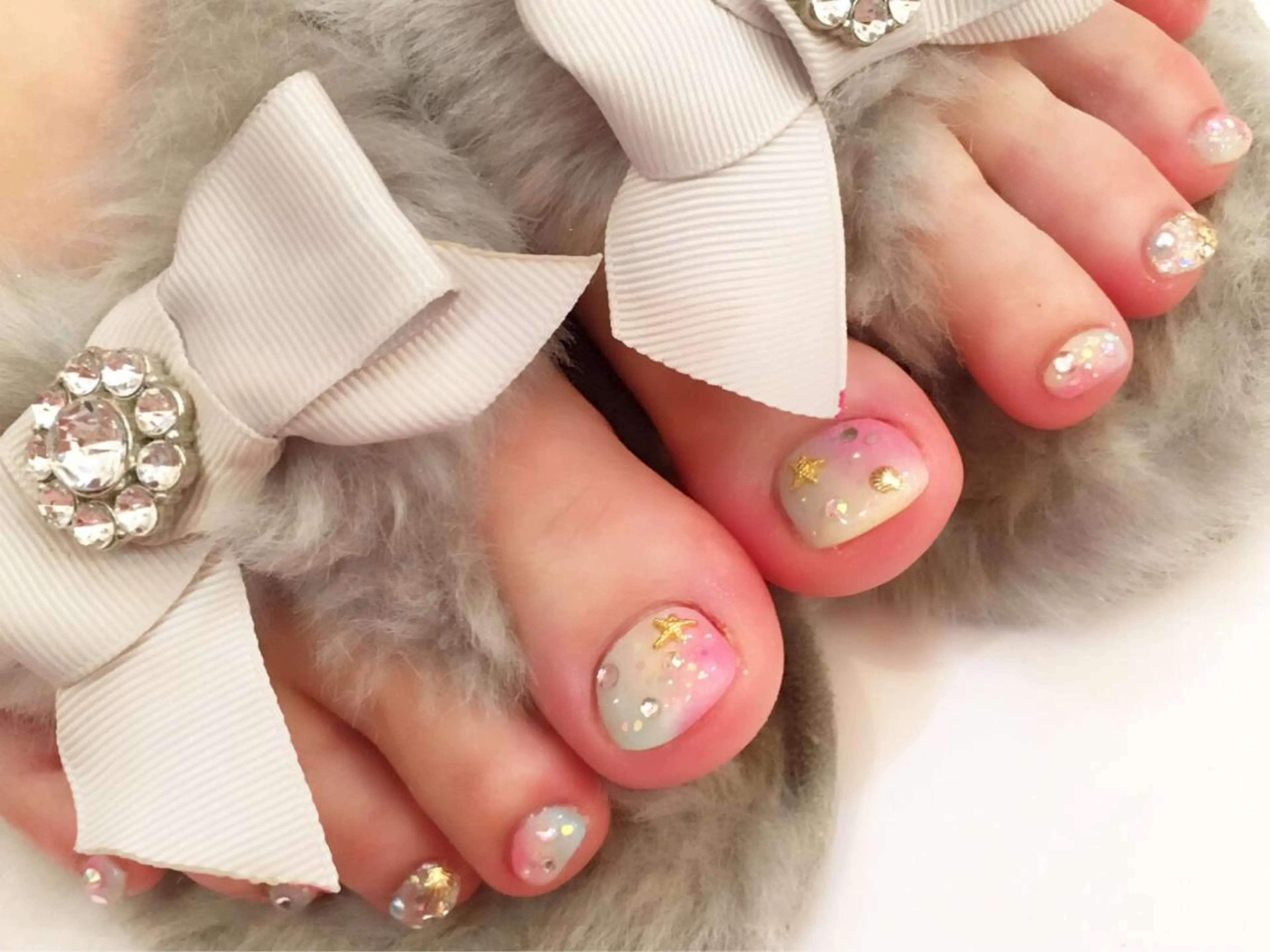 ミディアム カラー パーマ ヘアアレンジ メンズ キッズ ネイル マツエク・マツパ NAILSGOGO shibuyaのネイルデザイン