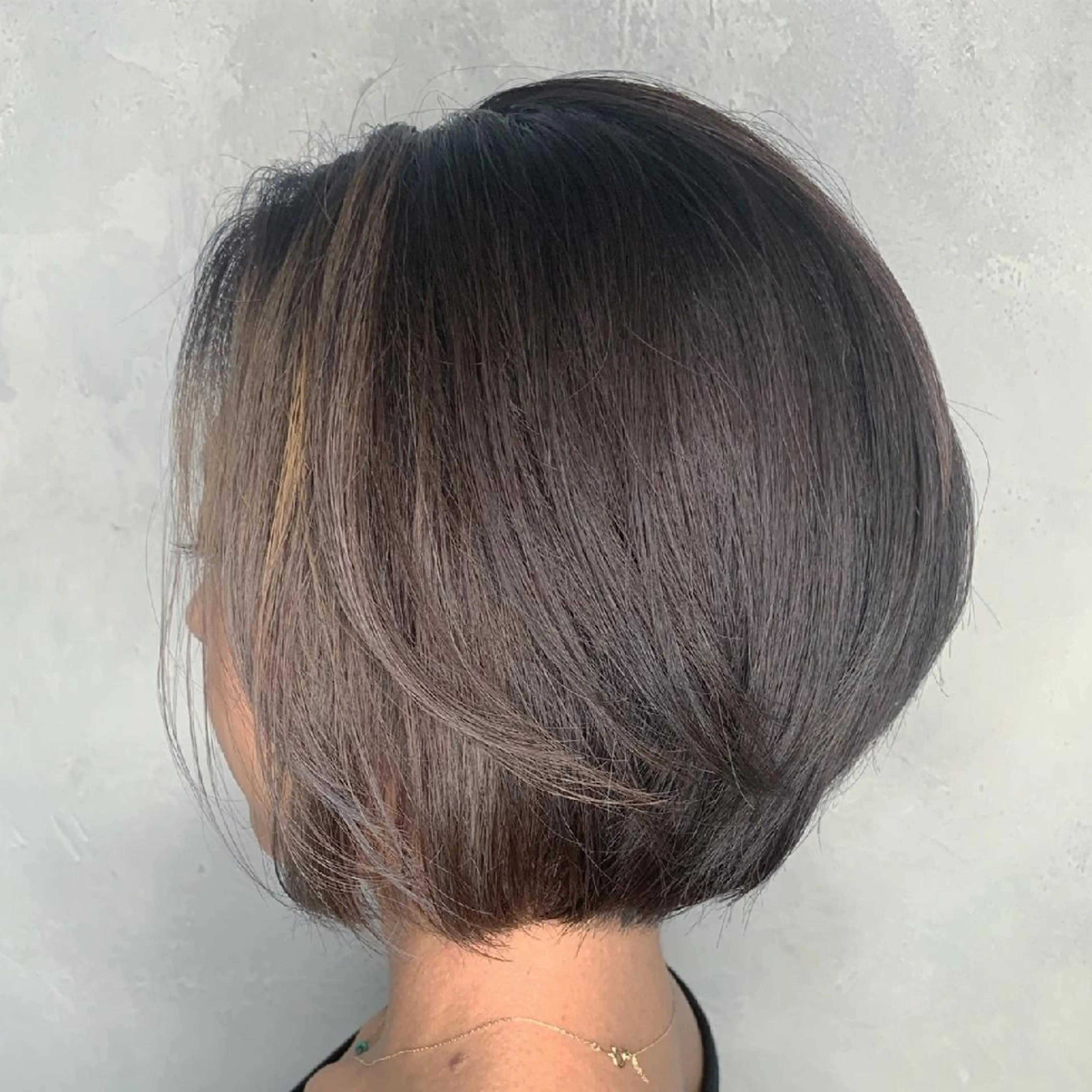 ショート カラー アディクシーカラー アッシュ グレージュ ハイライトカラー ハイライト カット ヘアカラー N° aria 三軒茶屋のヘアスタイル