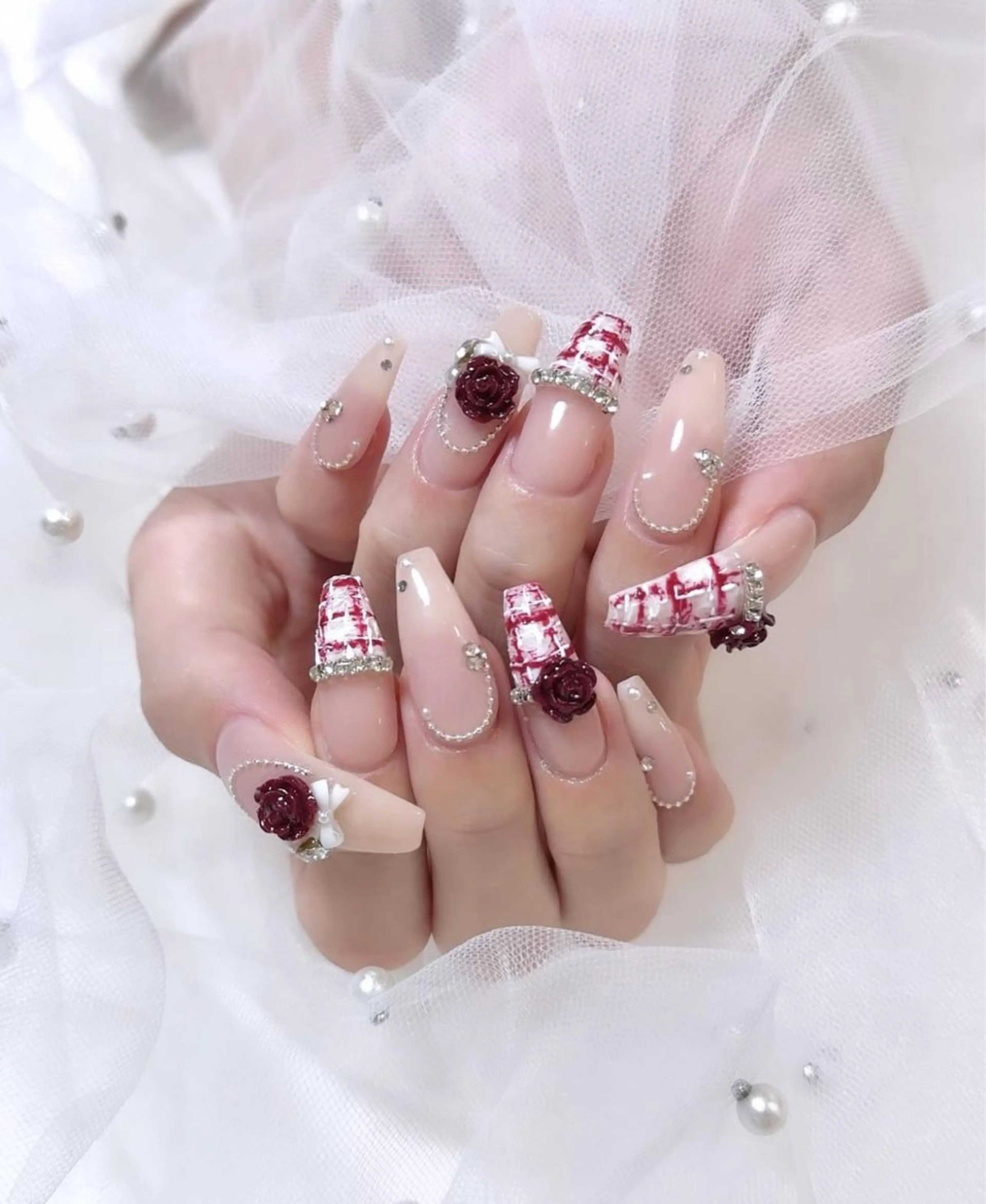 ネイル アニマル柄 オーロラネイル チークネイル フラッシュネイル ジェルネイル ハンドネイル Lina所属・Lina Nail Salonのネイルデザイン