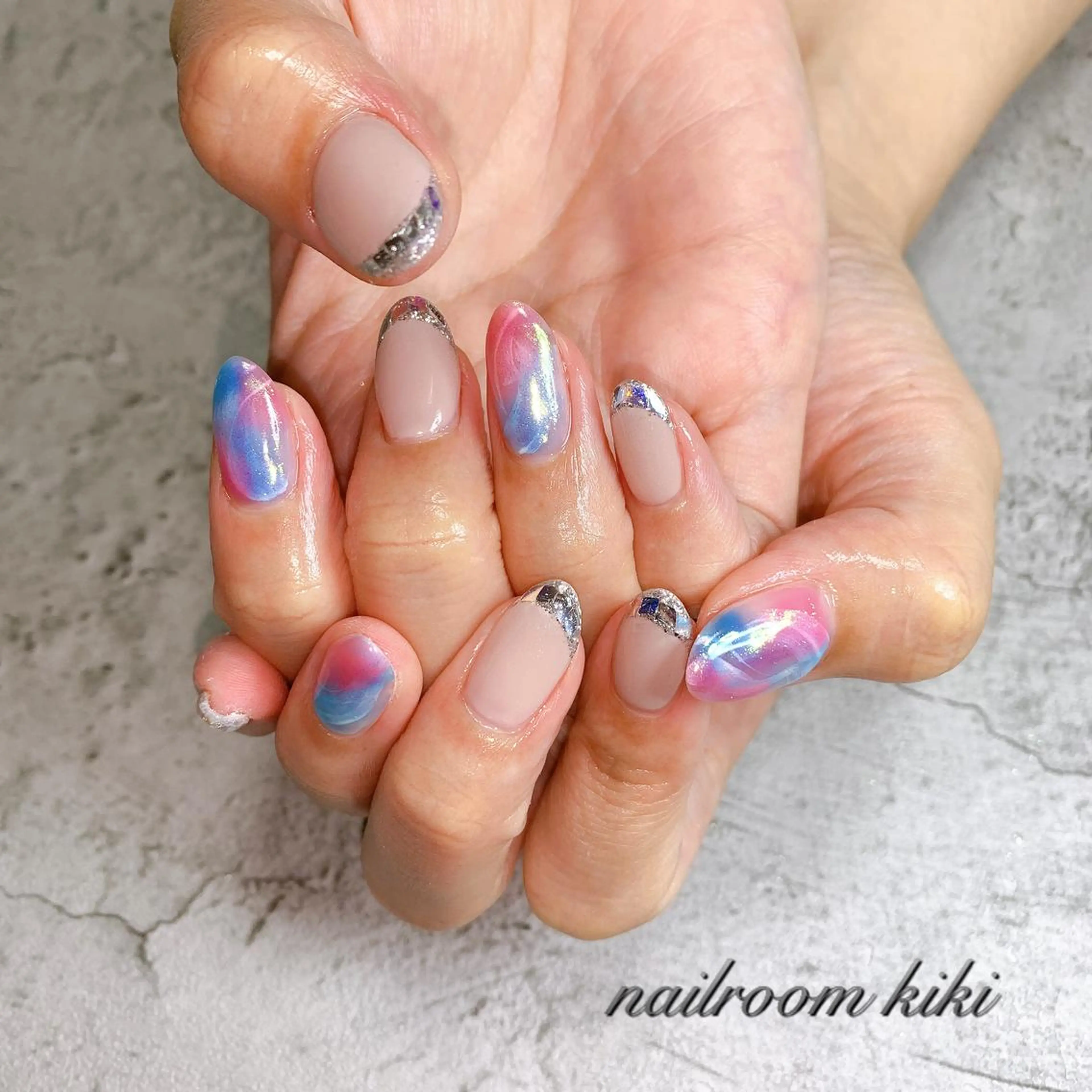 ネイル アートネイル フレンチネイル ガラスフレンチ Salon de kiki所属・Salonde kikiのネイルデザイン