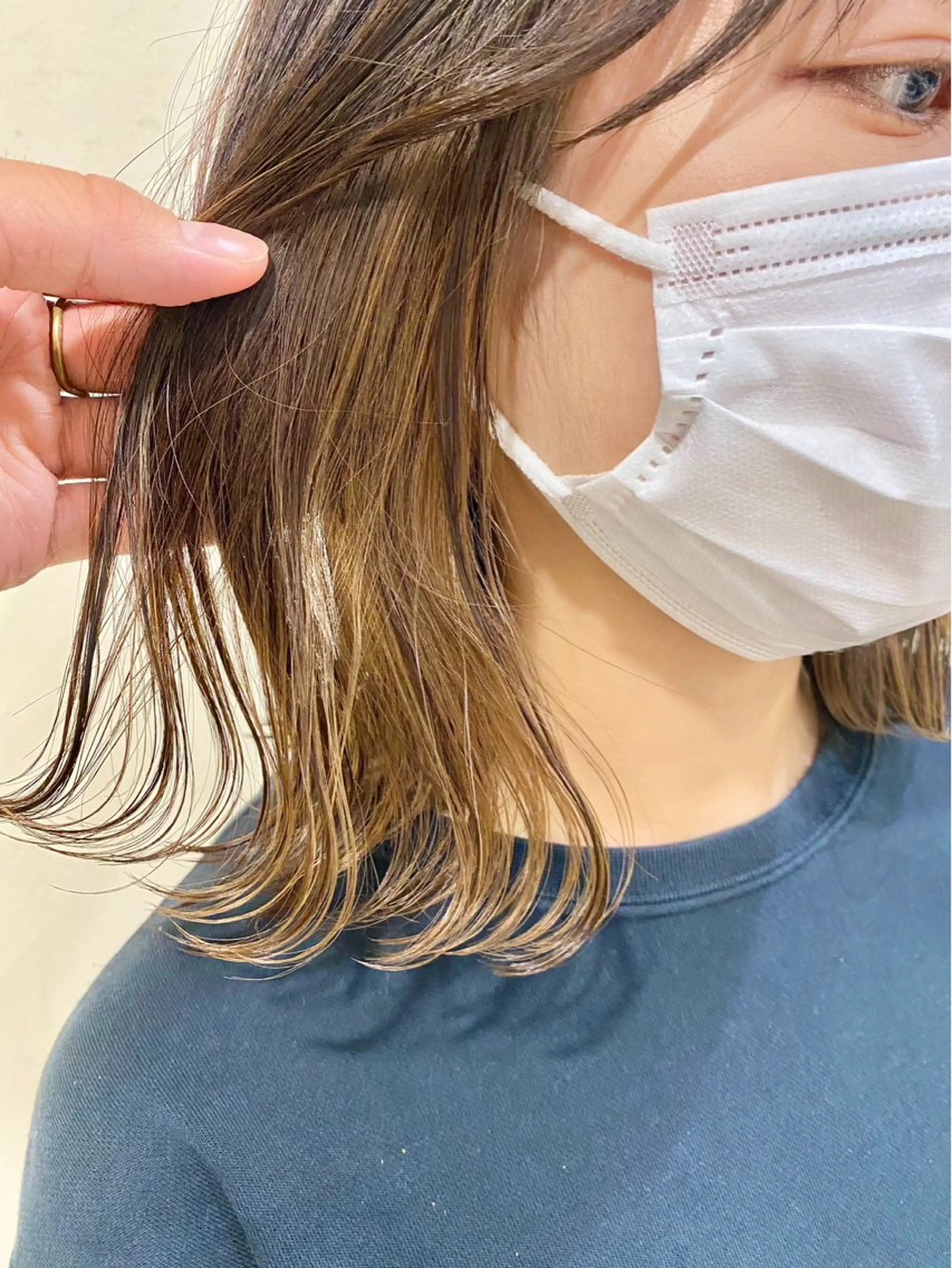 ショート カラー 小町康耀　ボブ /顔周りレイヤーのヘアスタイル