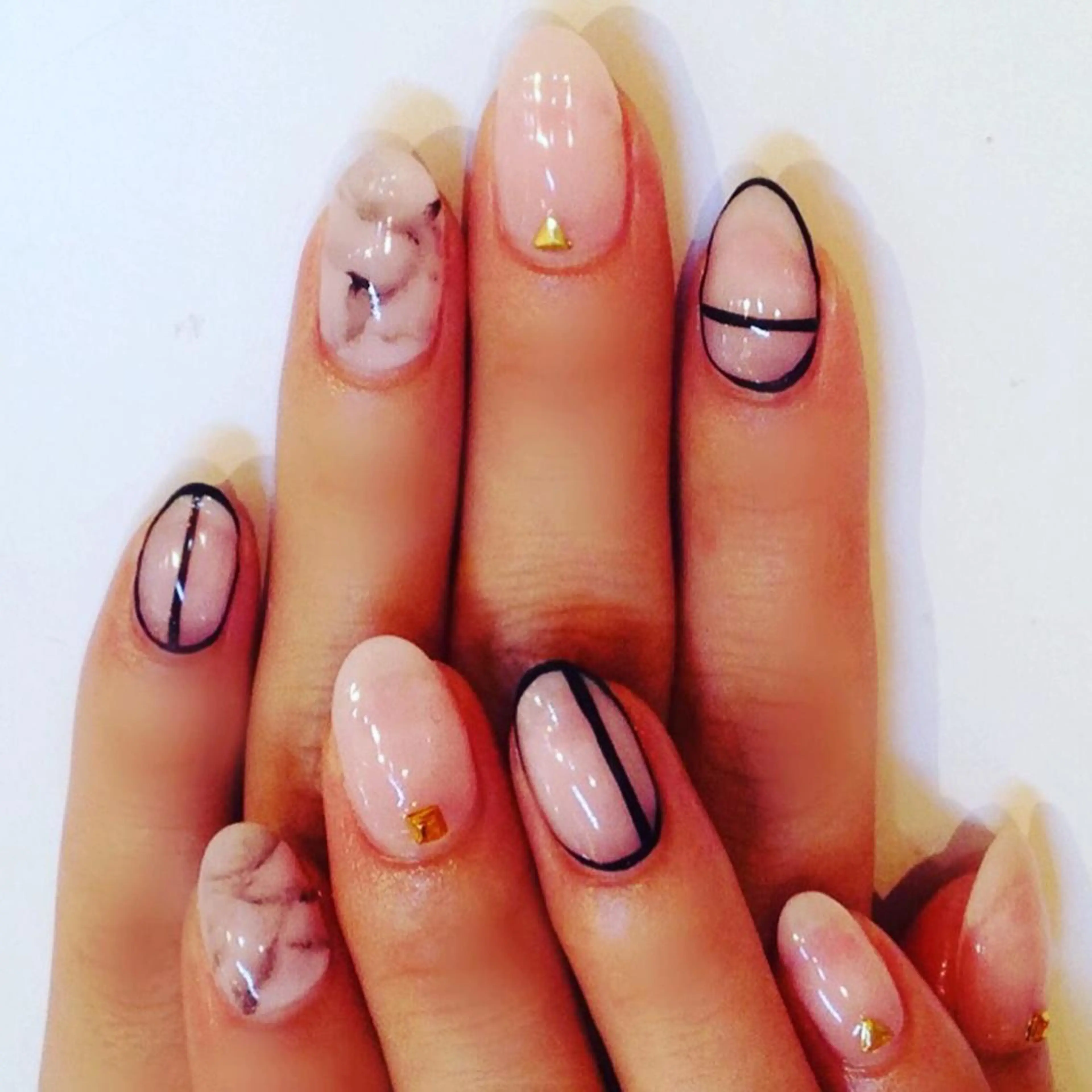 カラー パーマ ヘアアレンジ メンズ キッズ ネイル マツエク・マツパ 学生（メンズ向け） 付け放題 学生 アートネイル フットネイル NAILSGOGO shibuyaのネイルデザイン