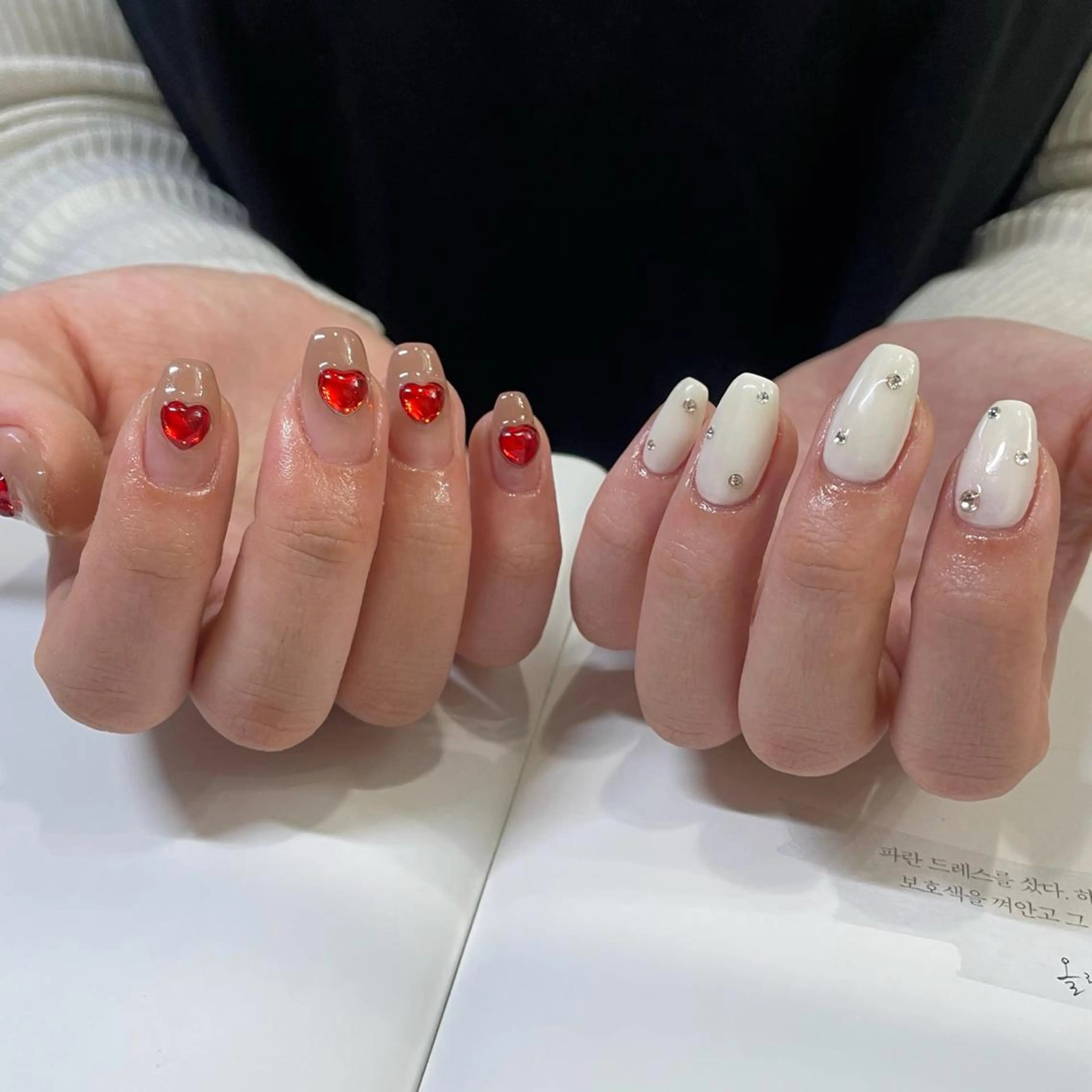ネイル 春ネイル ハンドネイル ネイルズシャトン🪡 ネイリスト斉藤のネイルデザイン