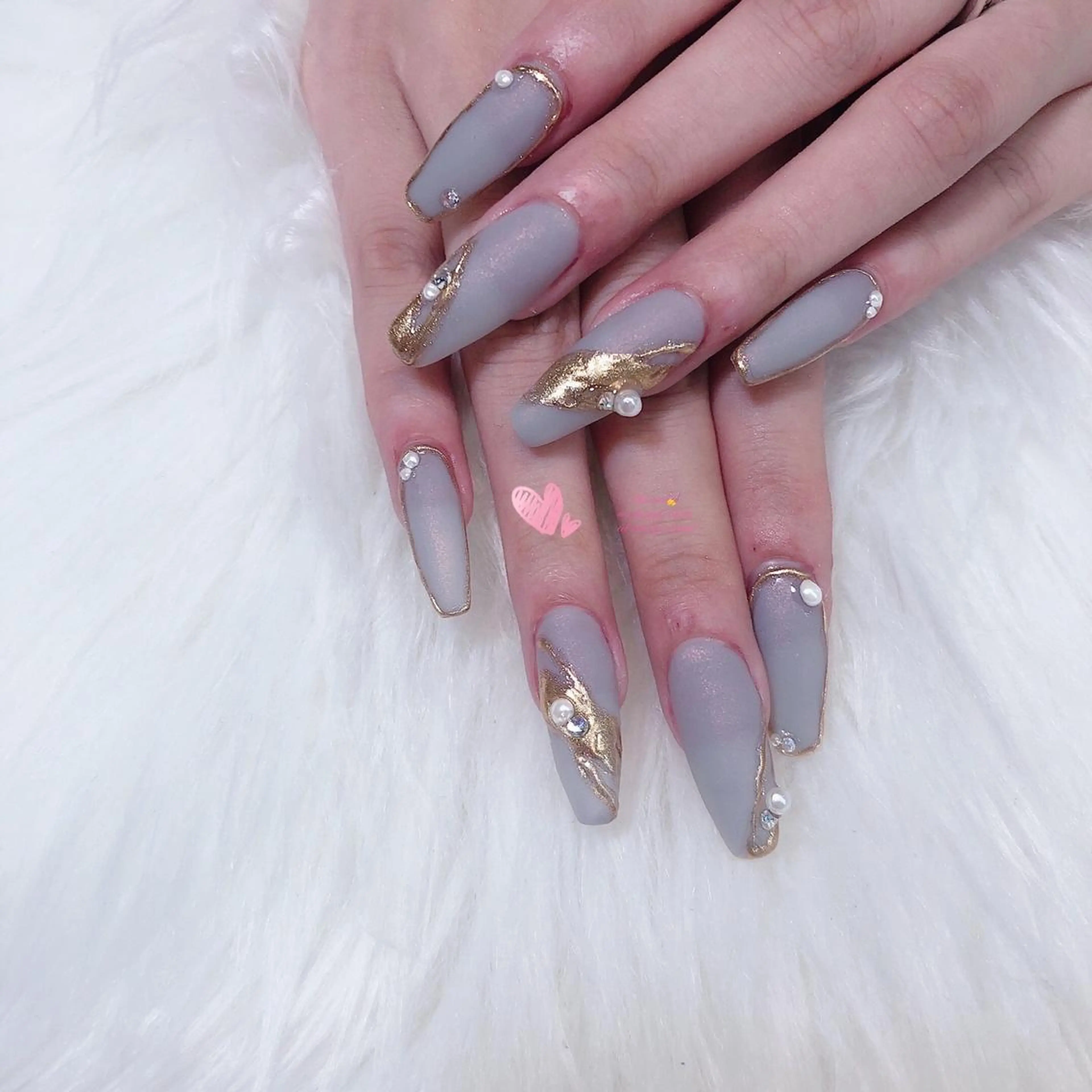 ネイル ネイルサロン 9Carats神田のネイルデザイン