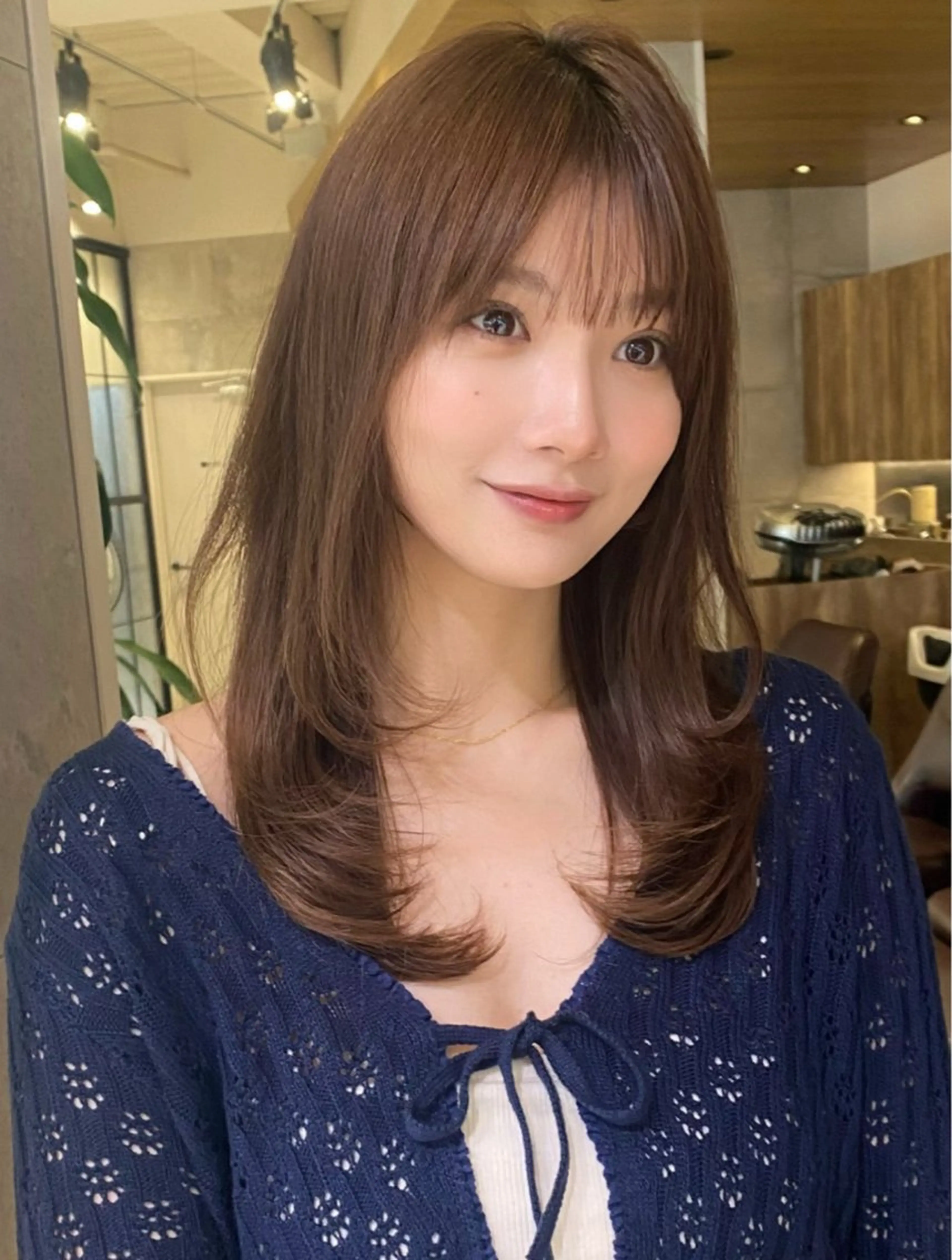 セミロング 無料カットモデル /レイヤー特化/荒砂のヘアスタイル