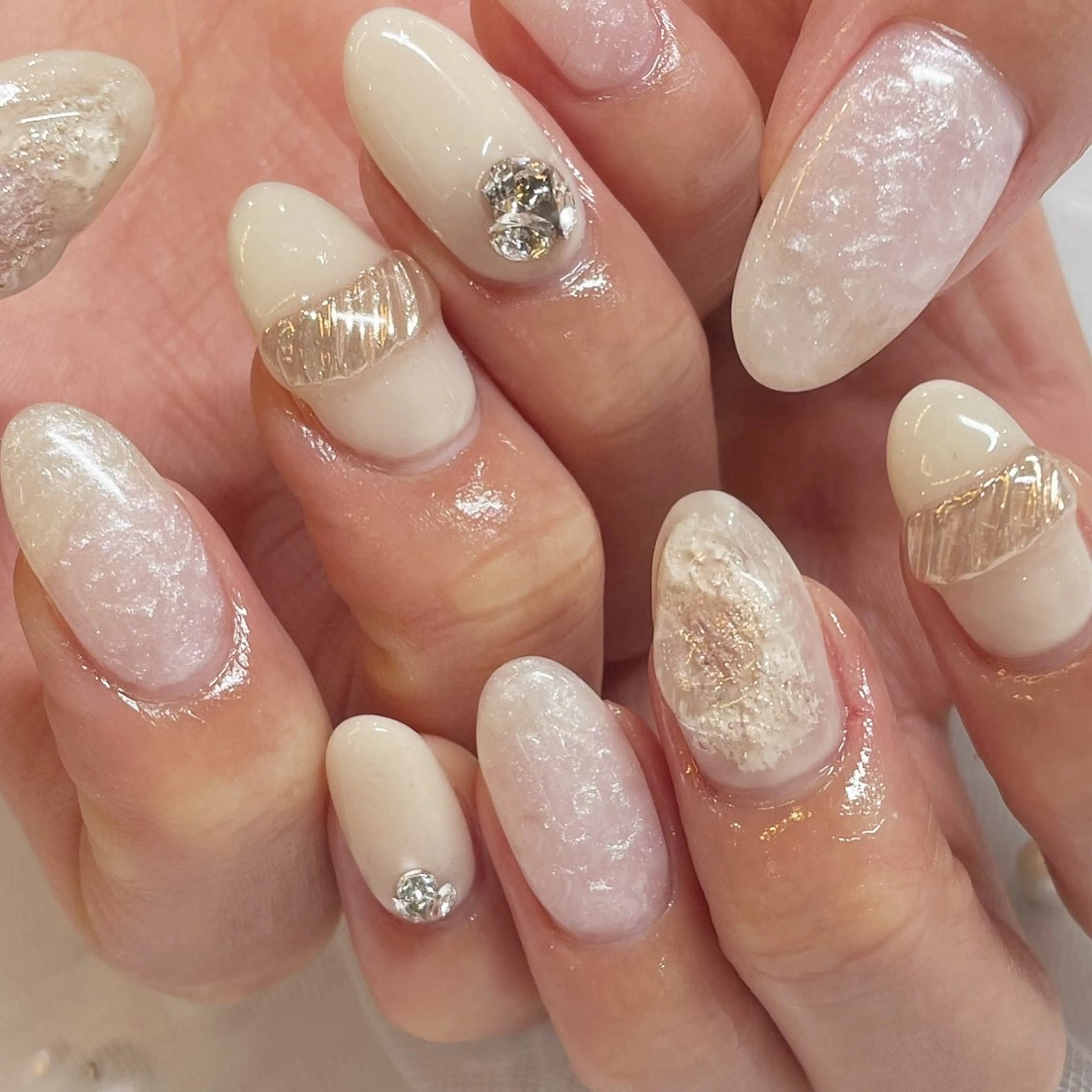 ネイル ニュアンスネイル ホワイト ハンドネイル Tsukahara 🌷仙台PARCOのネイルデザイン