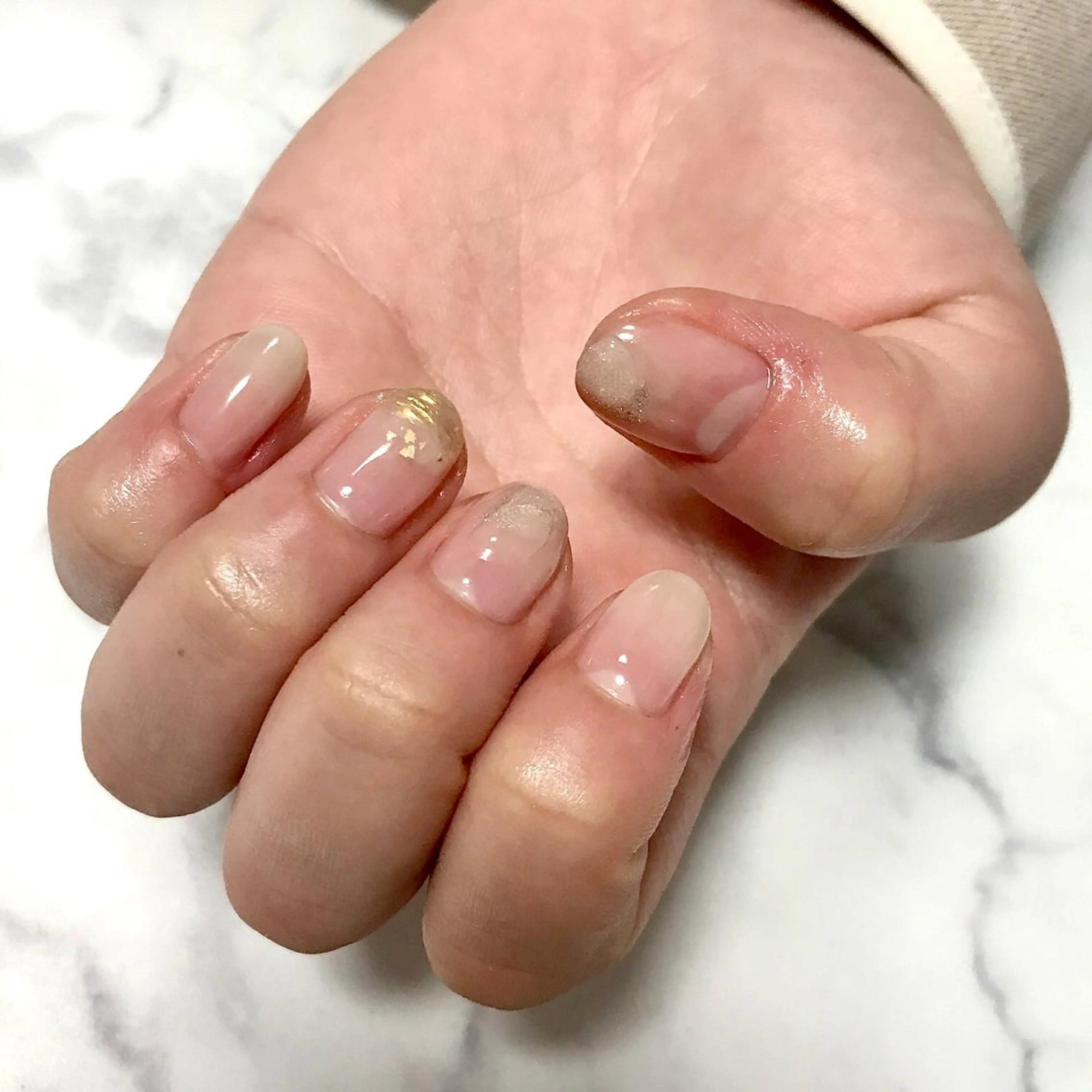 ネイル グラデーション ミラーネイル ニュアンスネイル ステラ marikominoのネイルデザイン