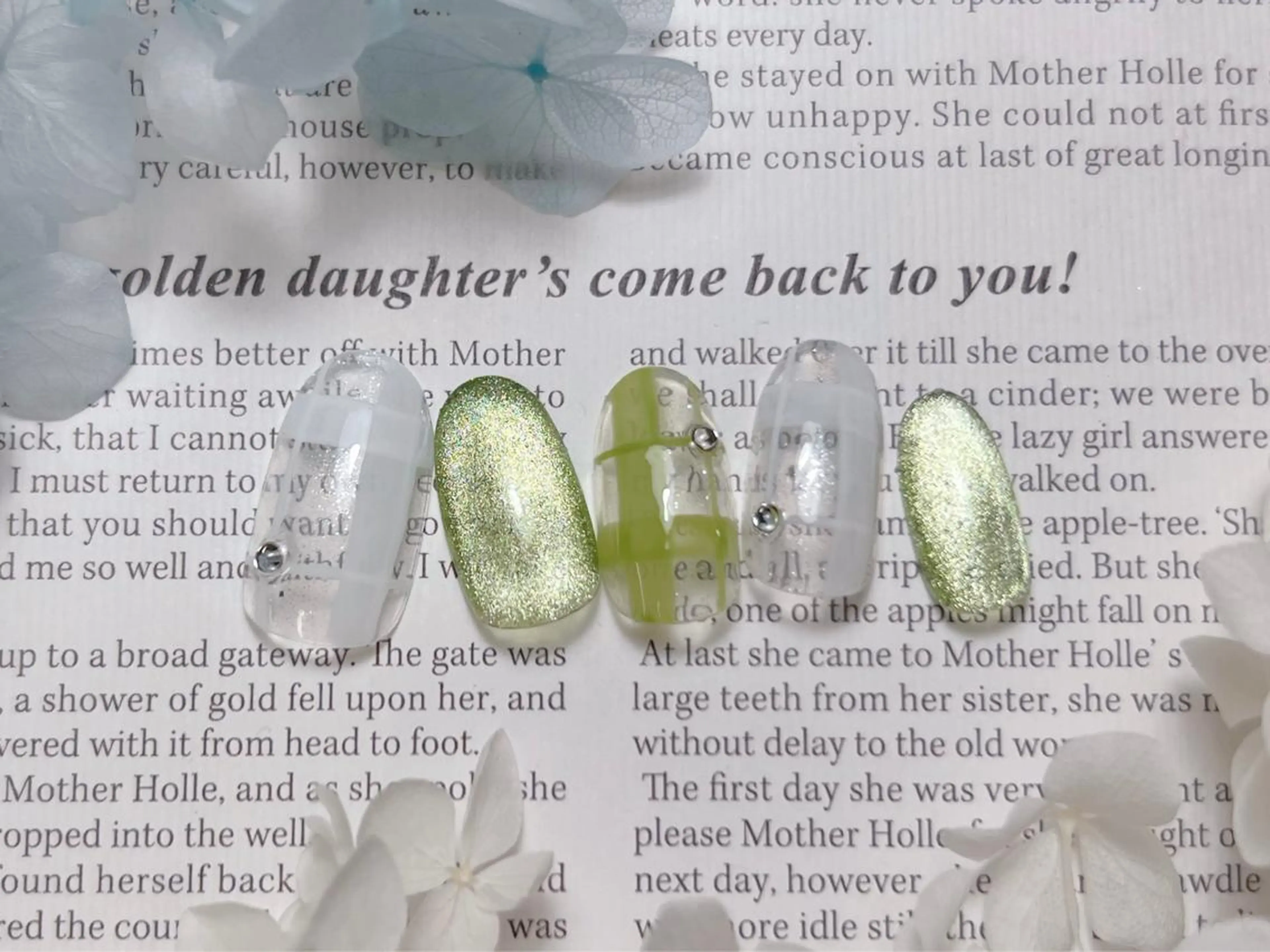 ネイル ハンドネイル ネイルPetit Ribbonのネイルデザイン