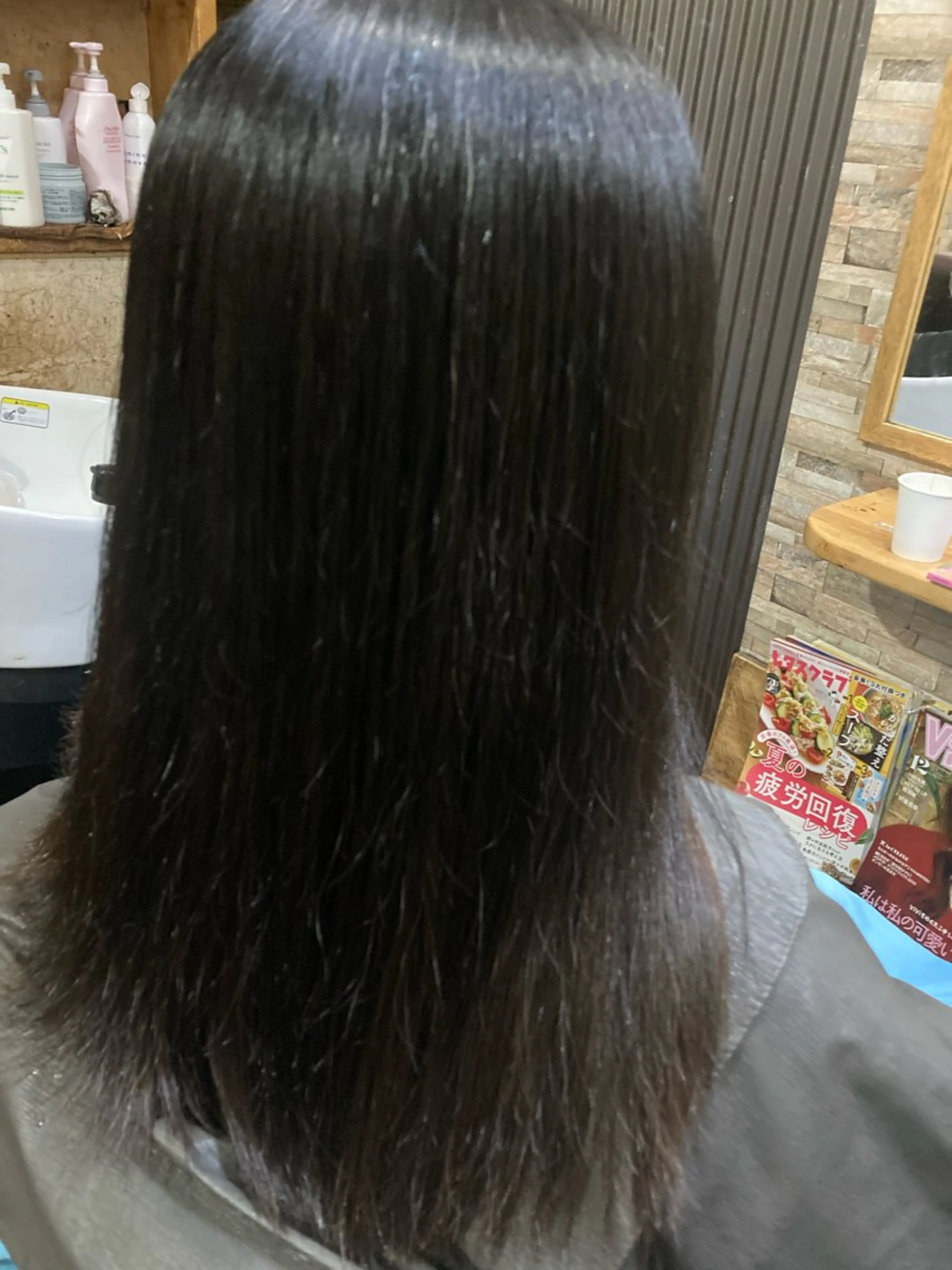 パーマ さろんどぷてぃ所属・林 一美のヘアスタイル