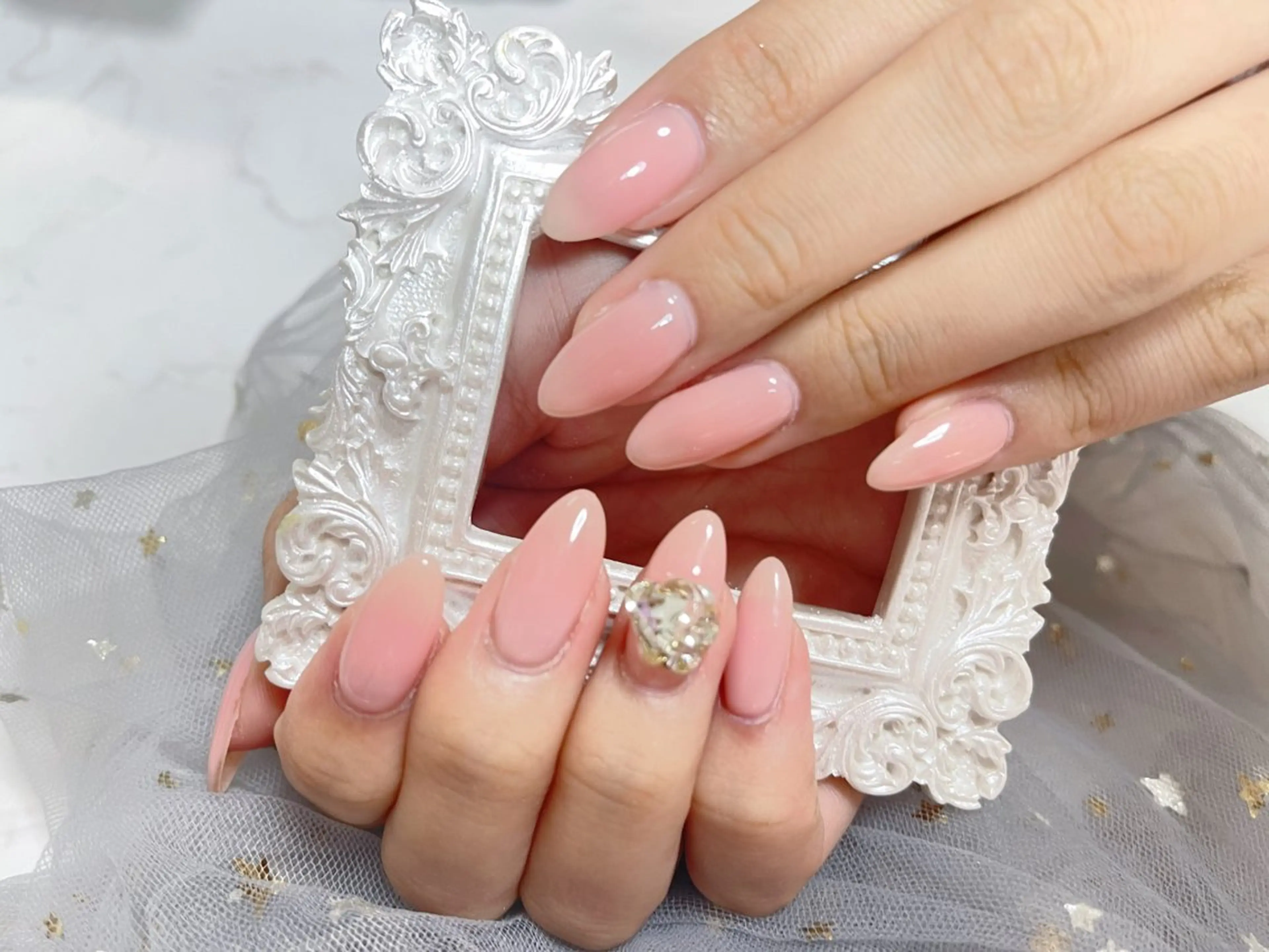 ネイル ハンドネイル 🎀ネイルサロン エクラYUI🎀のネイルデザイン