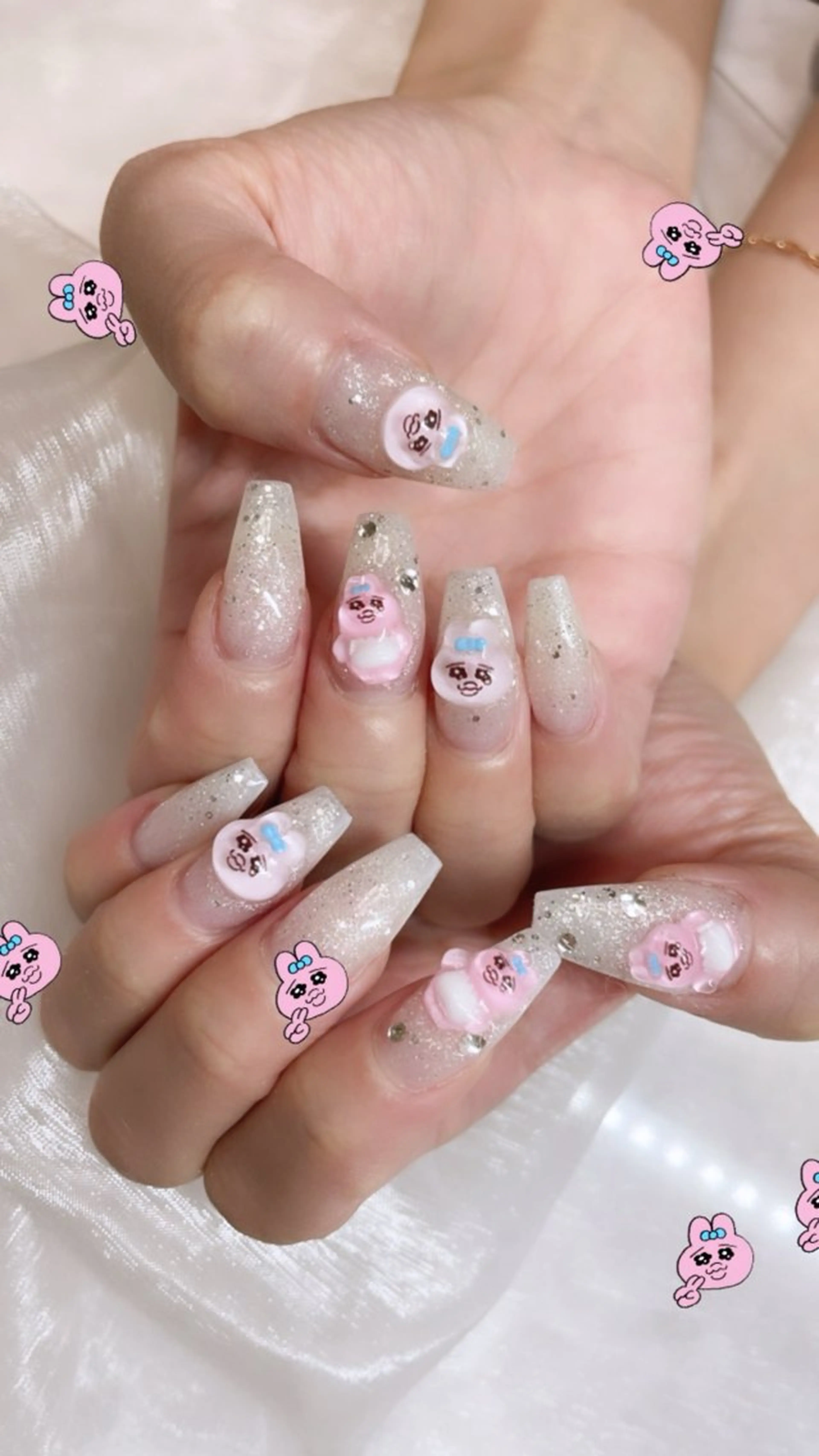 ネイル フットネイル キラキラネイル 韓国ネイル リボン n'eige nail所属・大谷 綾香のネイルデザイン