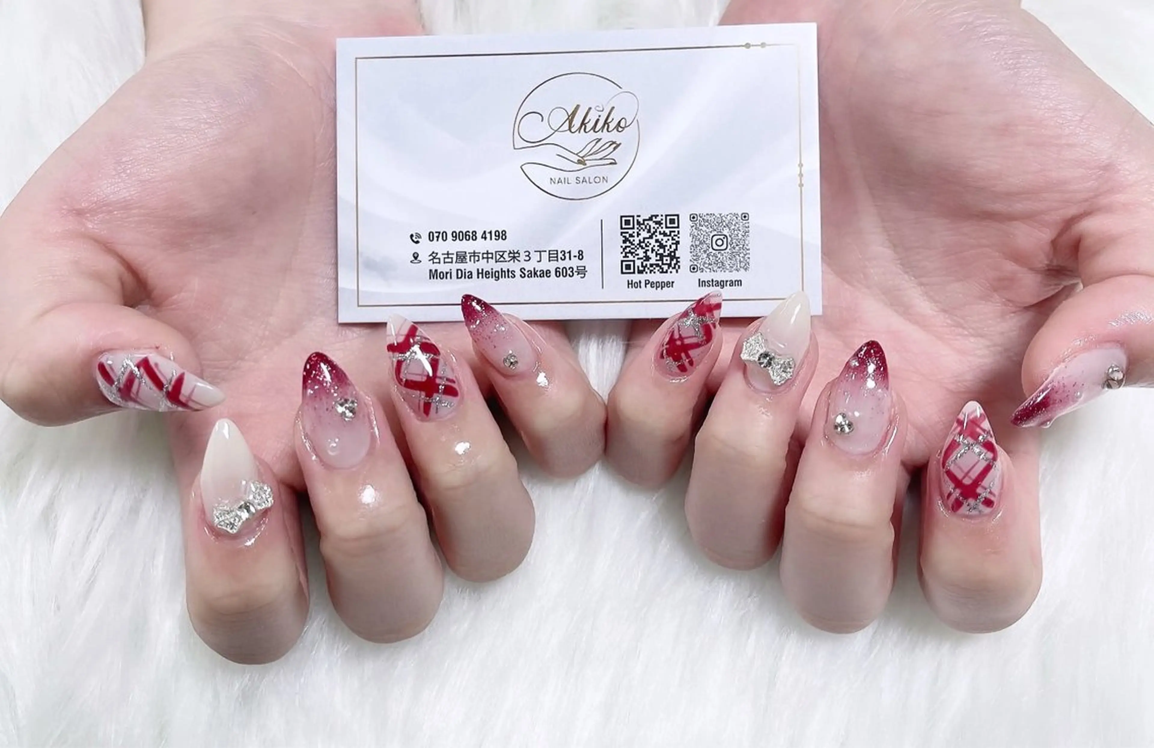 ネイル フットネイル ジェルネイル 韓国ネイル マグネットネイル 持ち込み ハンドネイル Akiko ネイルサロン所属・AKIKO ネイルサロンのネイルデザイン