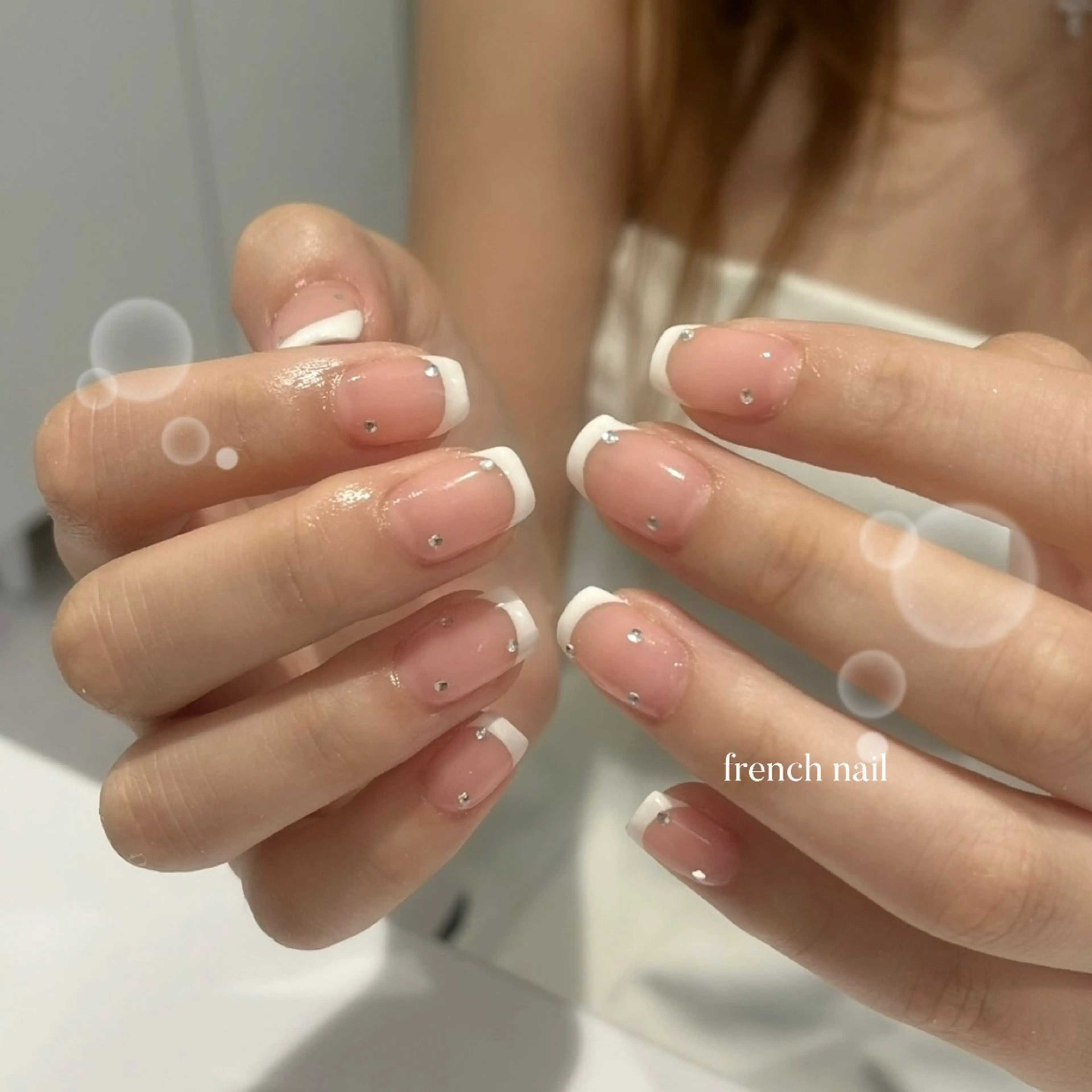 （オフあり）フレンチネイル〔ベースなし〕の写真