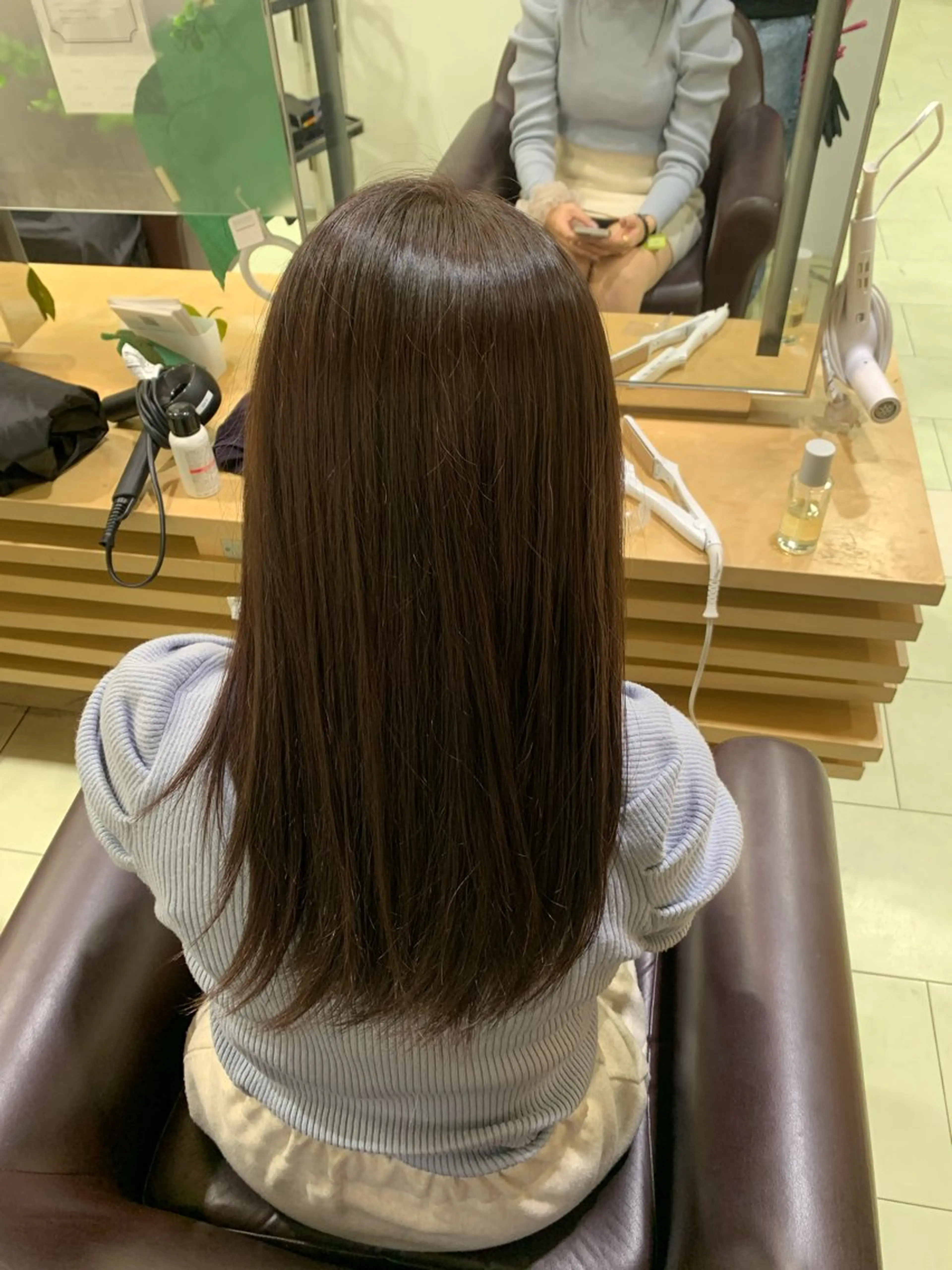 ロング カラー メンズカットパーマ 【フェザーパーマ】のヘアスタイル