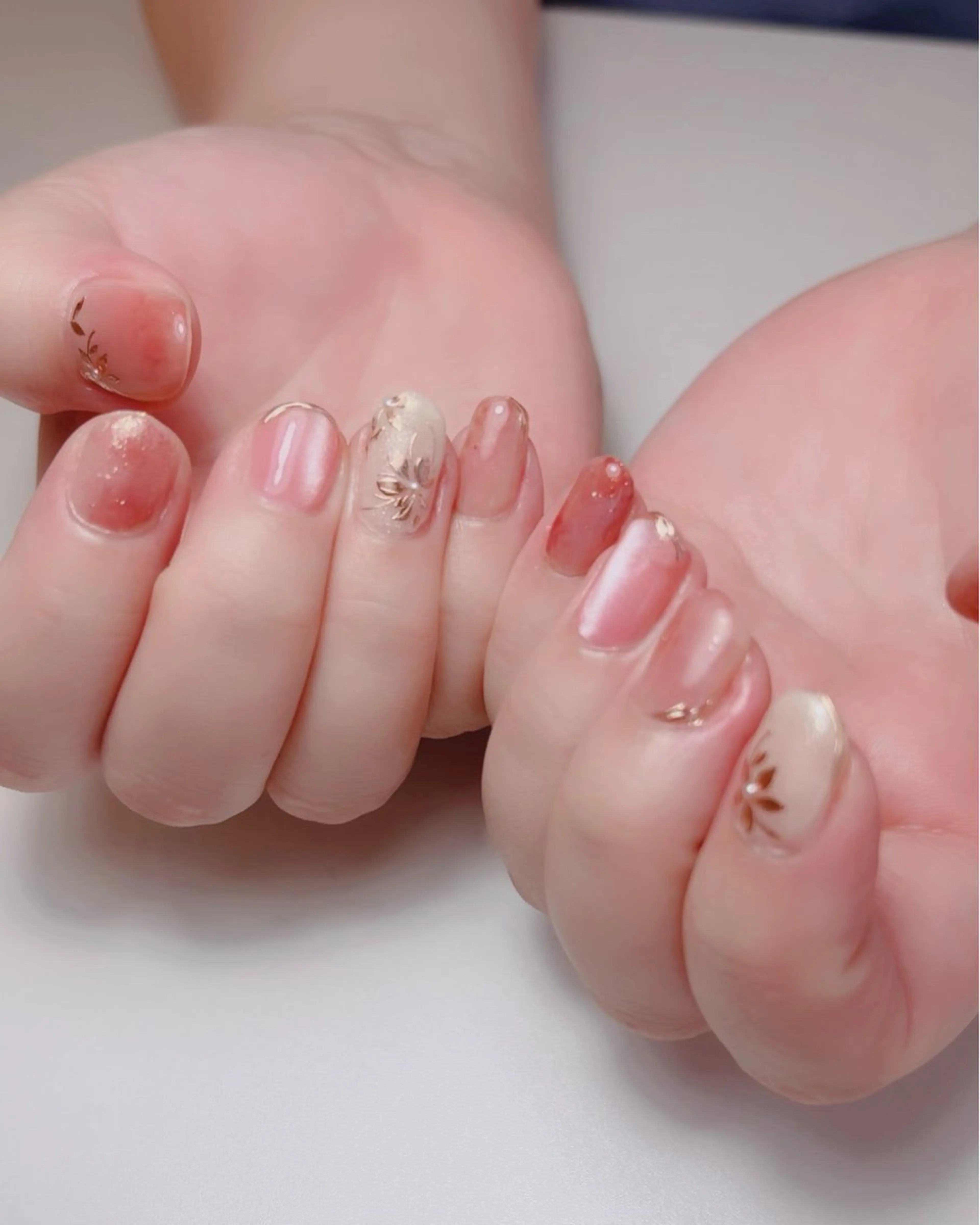 ネイル フラワーネイル ミラーネイル ニュアンスネイル ハンドネイル Peach nail 🍑kaoriのネイルデザイン