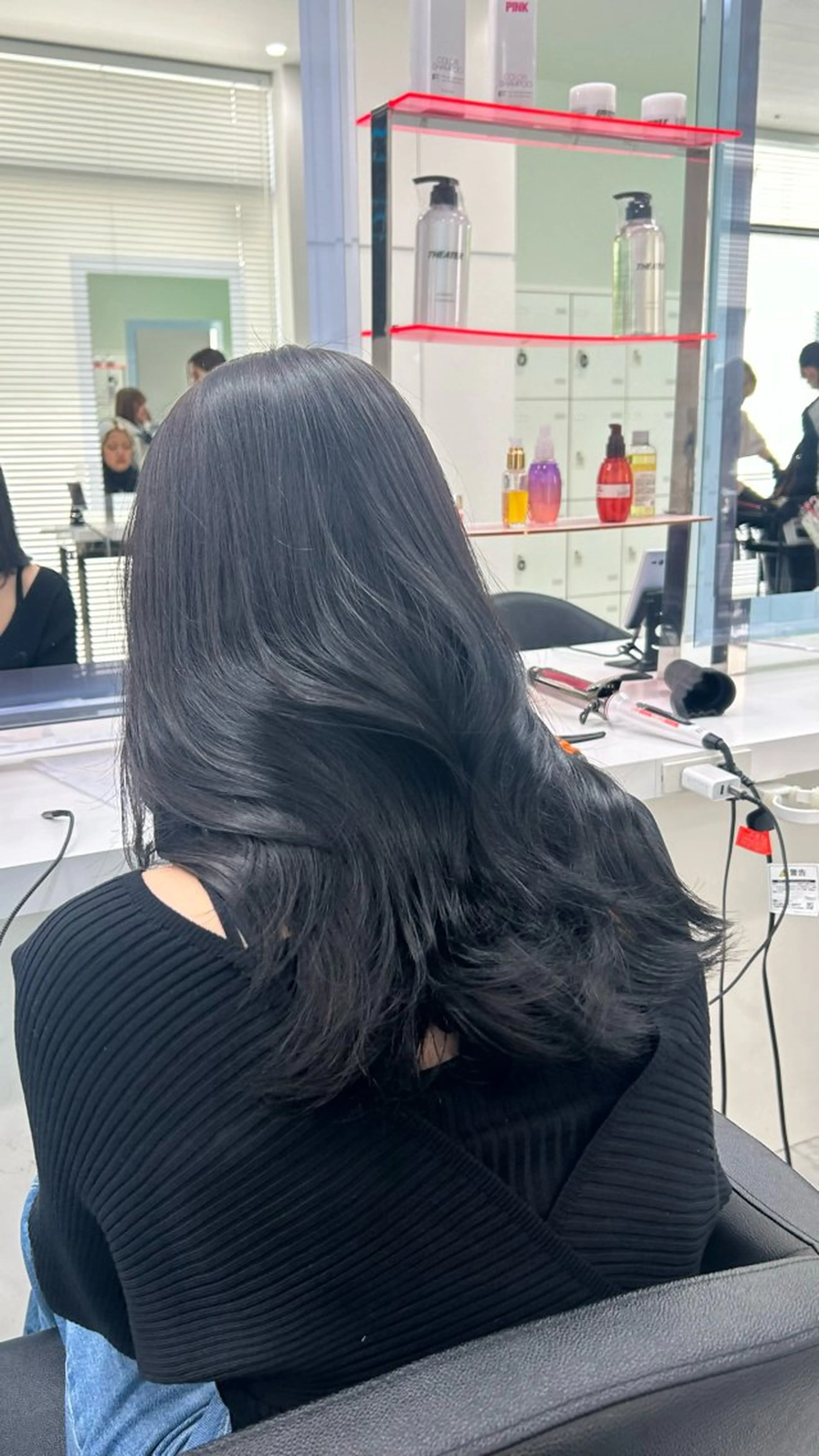 ロング カット ヘアカラー 縮毛矯正 大人っぽベージュ🤍 レイヤーRikutoのヘアスタイル