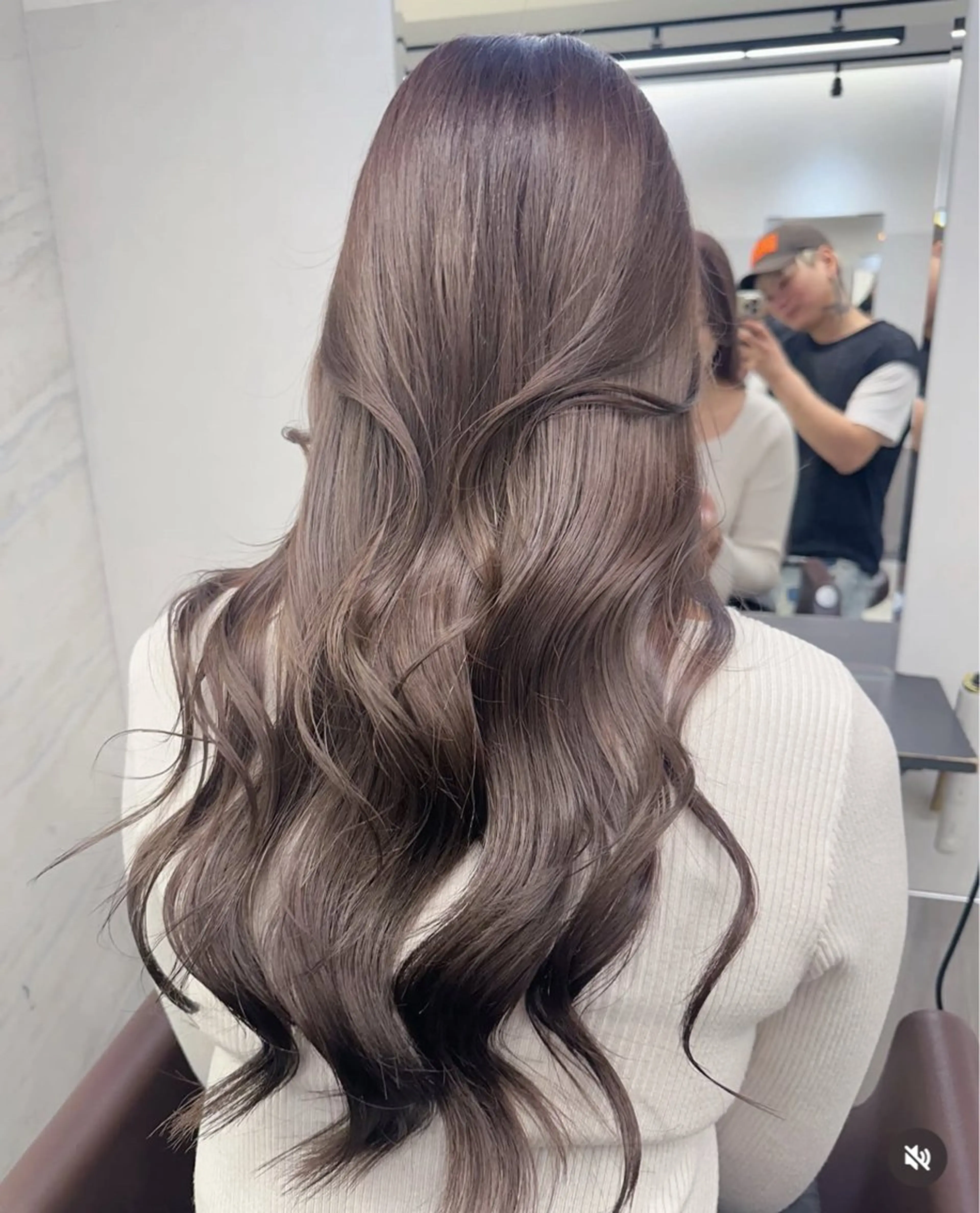 ロング カラー ヘアカラー トリートメント Miharu ྀིのヘアスタイル