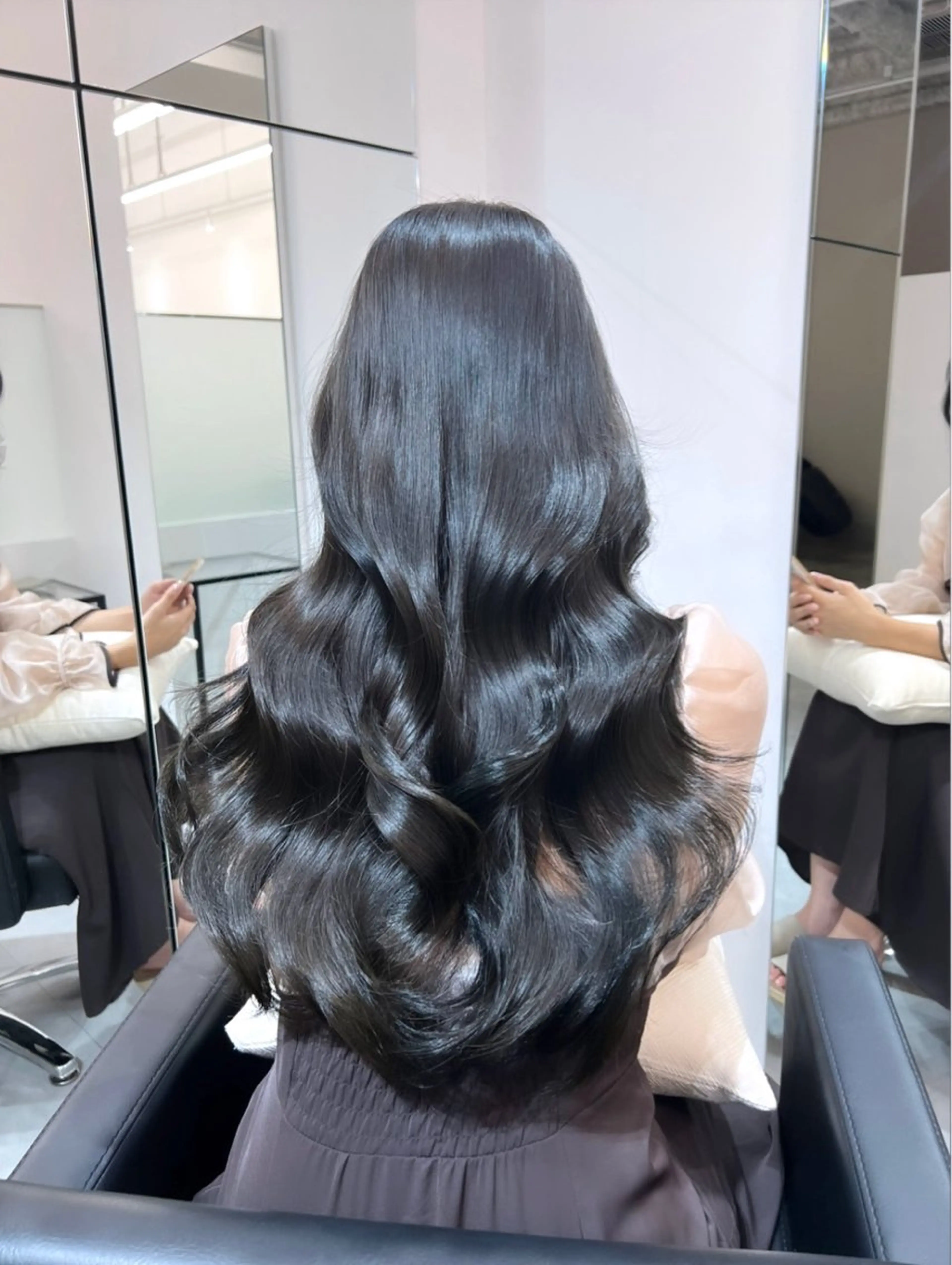 ロング カラー ヘアカラー トリートメント 髪質改善/ 艶カラー【心斎橋】のヘアスタイル