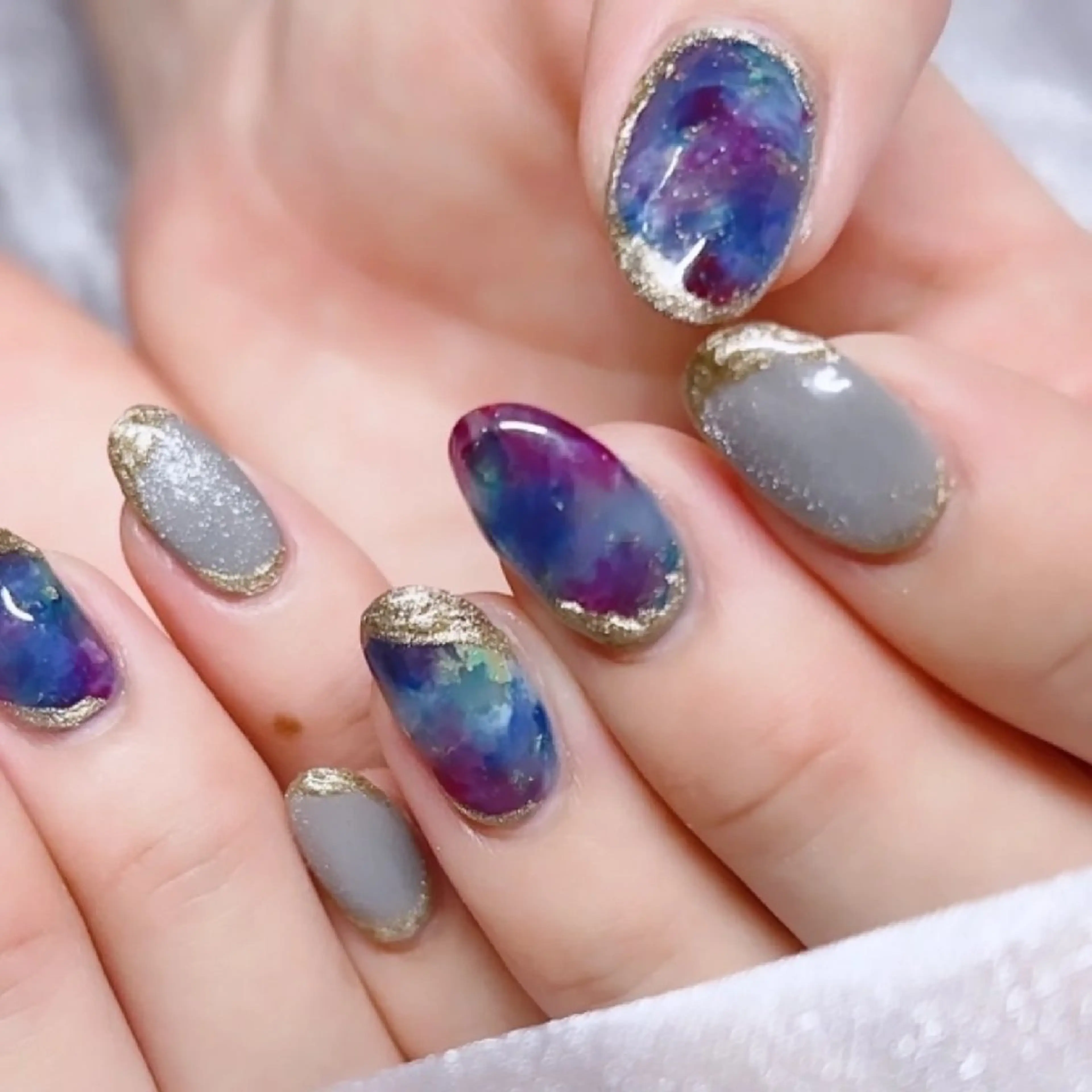 ミディアム ハンドネイル salon  Liange所属・La maharo YUのネイルデザイン