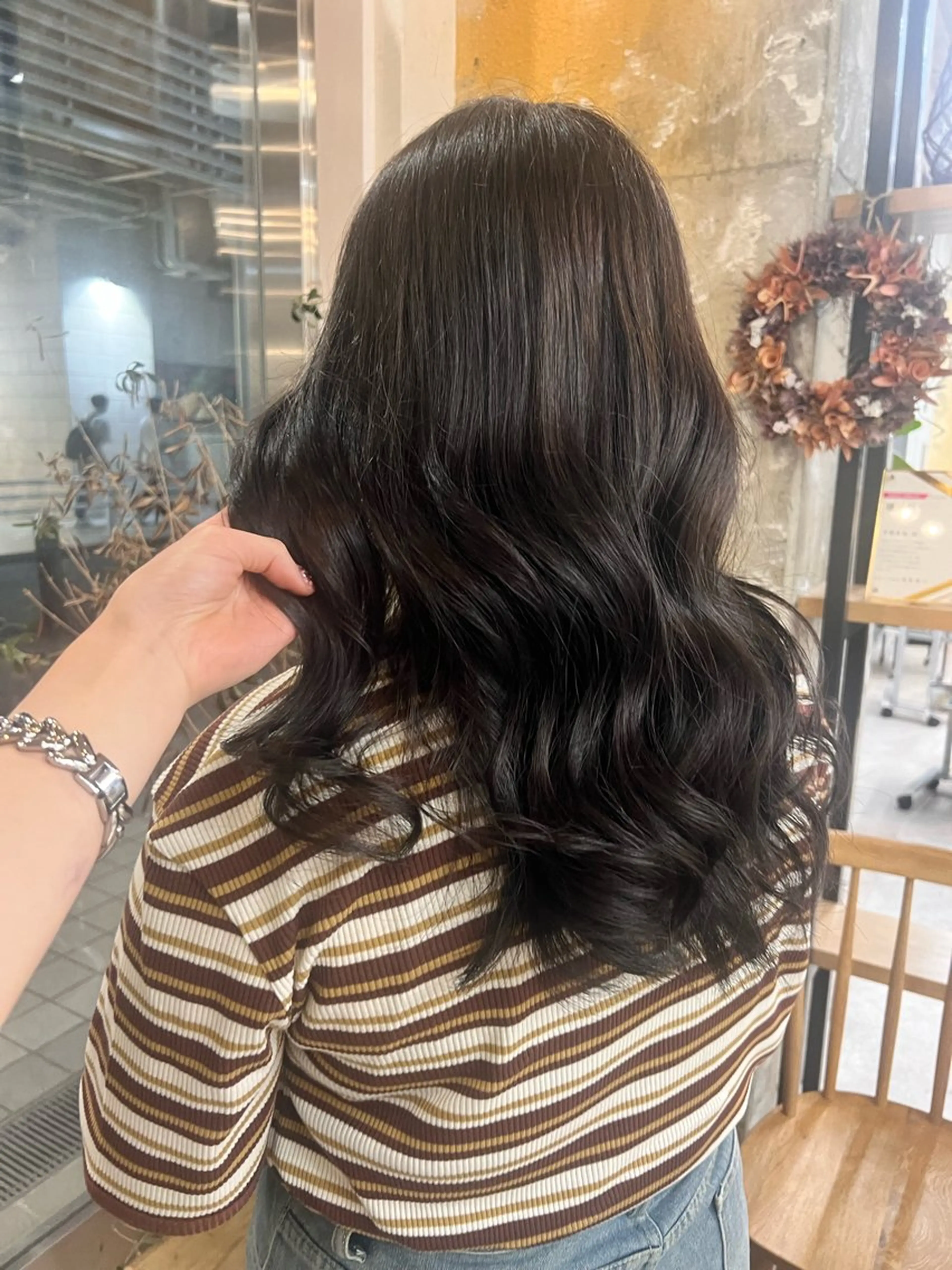 ロング ブリーチカラー 〻髪質改善〻アレンジのヘアスタイル