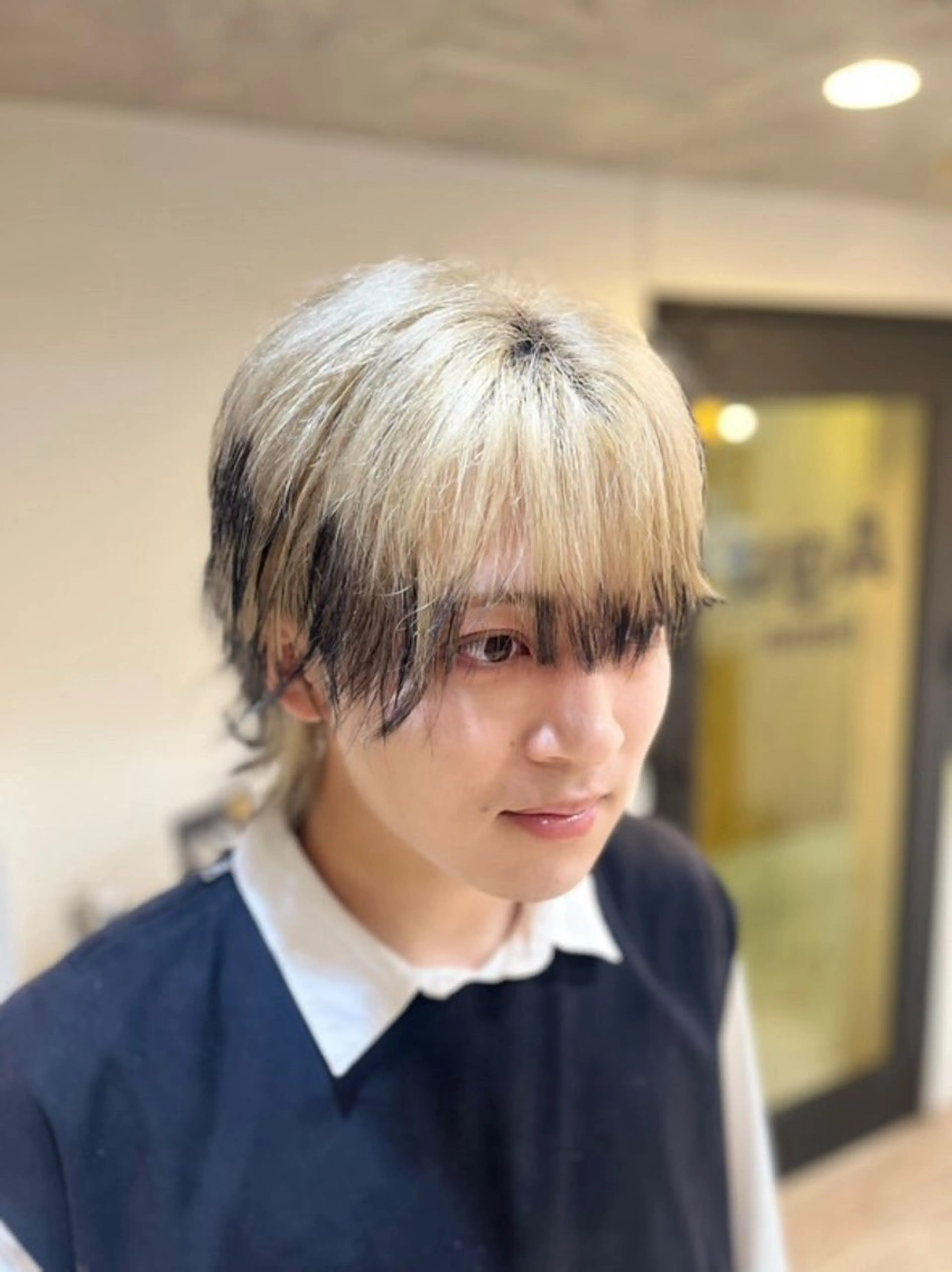 ♢カット＋ブリーチダブルカラー¥3000※鎖骨下5センチの長さまでの写真