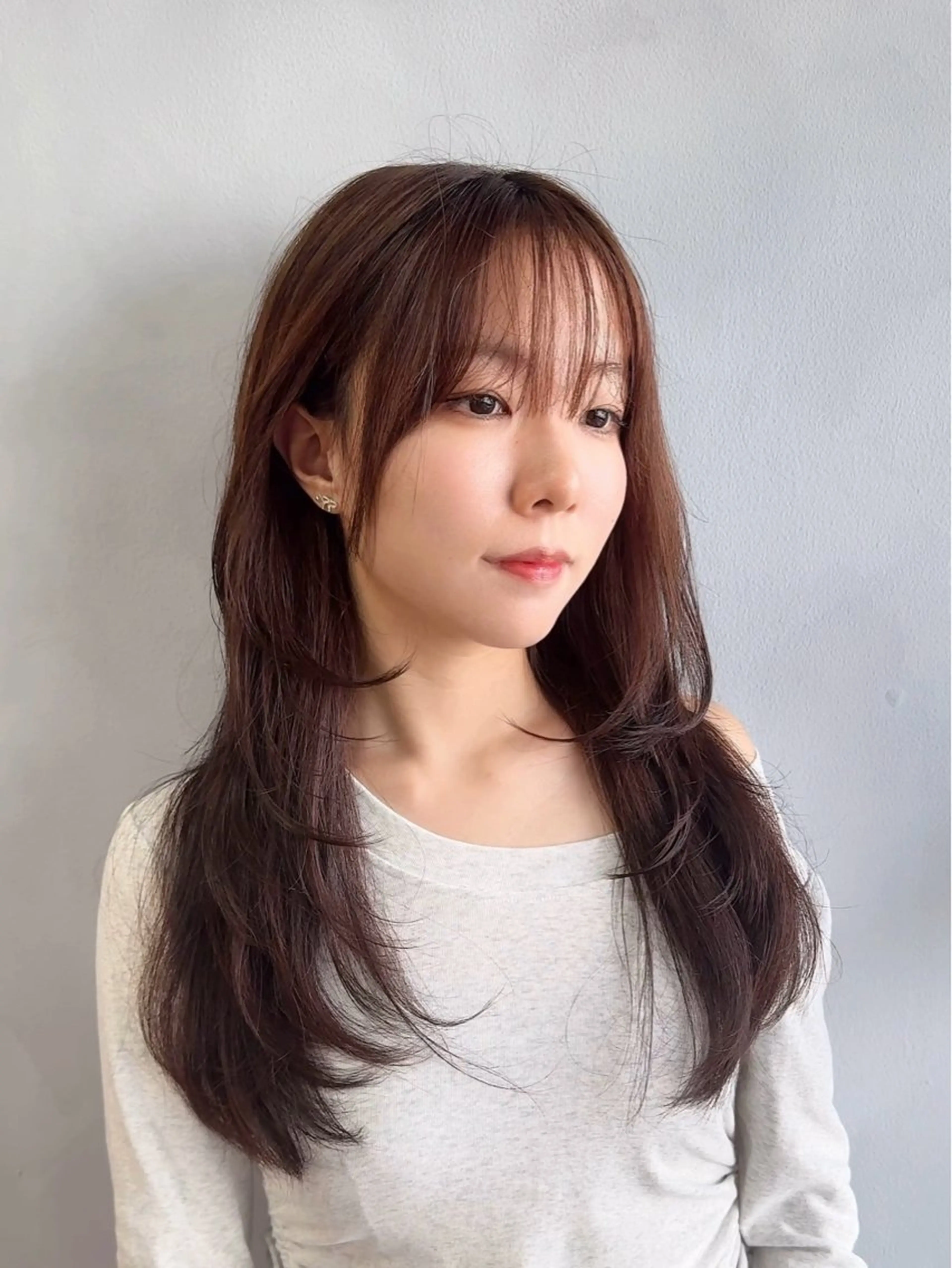 セミロング 顔まわりレイヤー ハッシュカット レイヤーカット 韓国STYLE 小久保のヘアスタイル