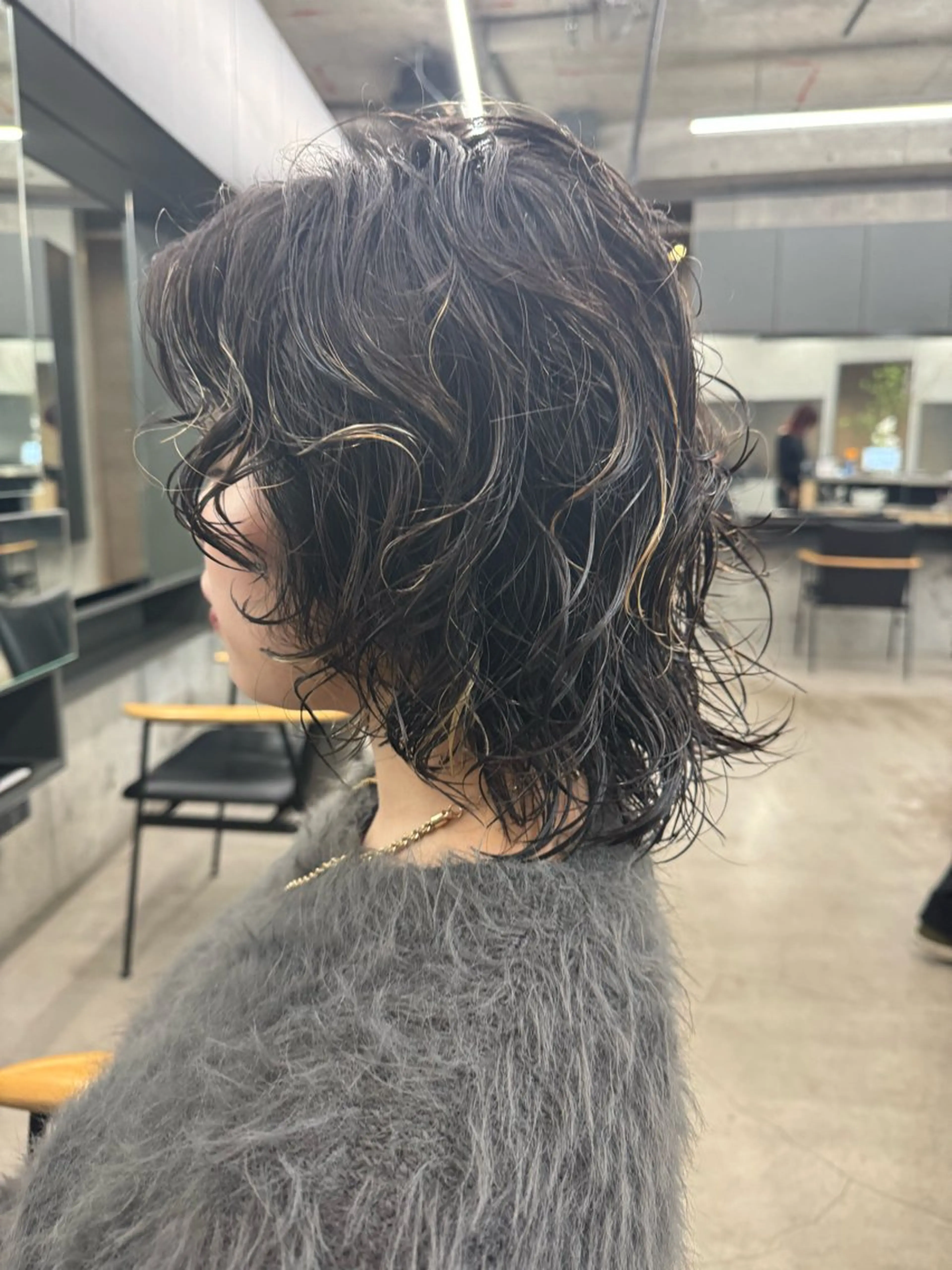 ミディアム パーマ ハイライト 🌈前田 ジュンのヘアスタイル