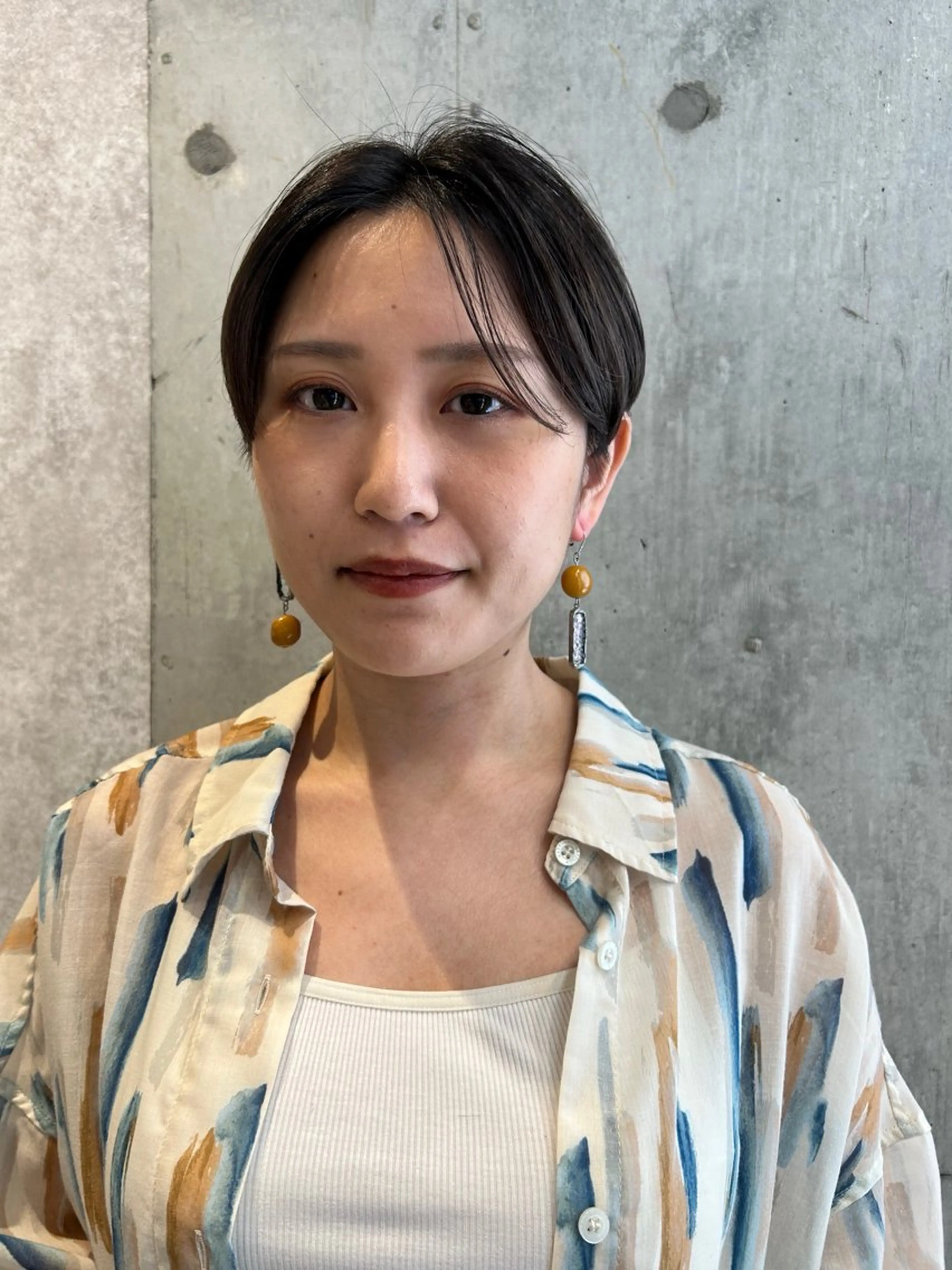 ショート カラー カット ヘアカラー ポミエ恵比寿所属・ショートウルフくせ毛 お任せくださいのヘアスタイル