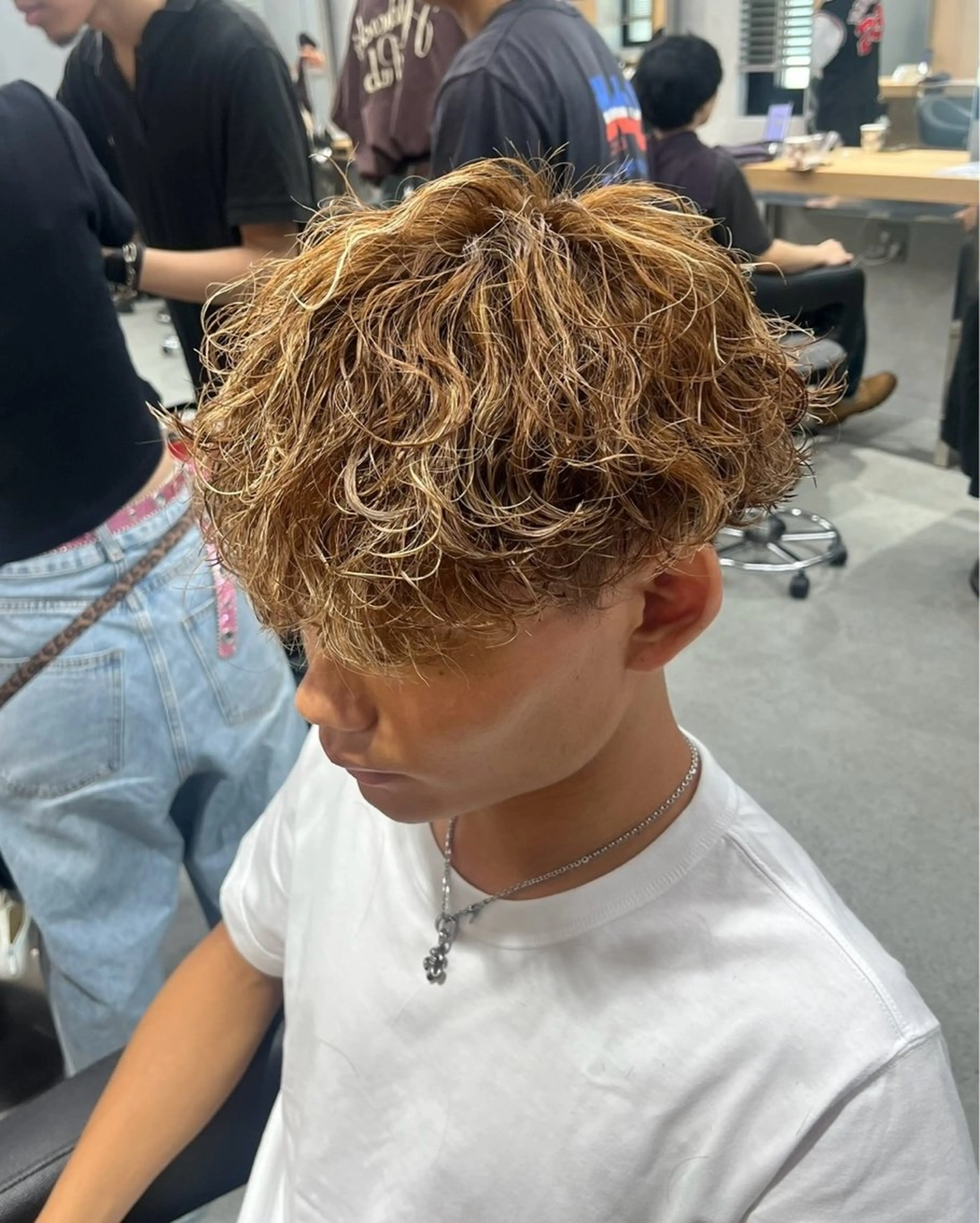 ショート カラー パーマ メンズ カット ヘアカラー パーマ 🔥スパイキー 特化🔥菊水皐暉🔥のヘアスタイル