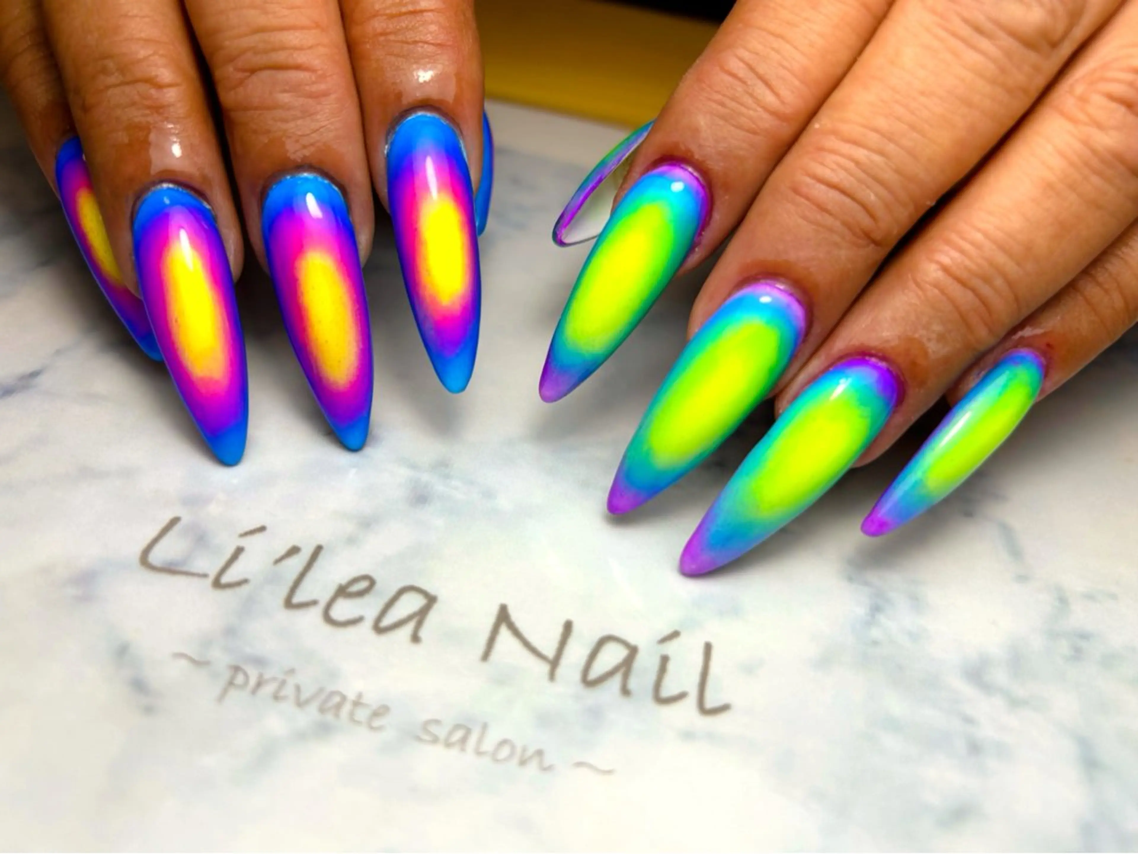 ネイル ハンドネイル Li'leaNail AINAのネイルデザイン