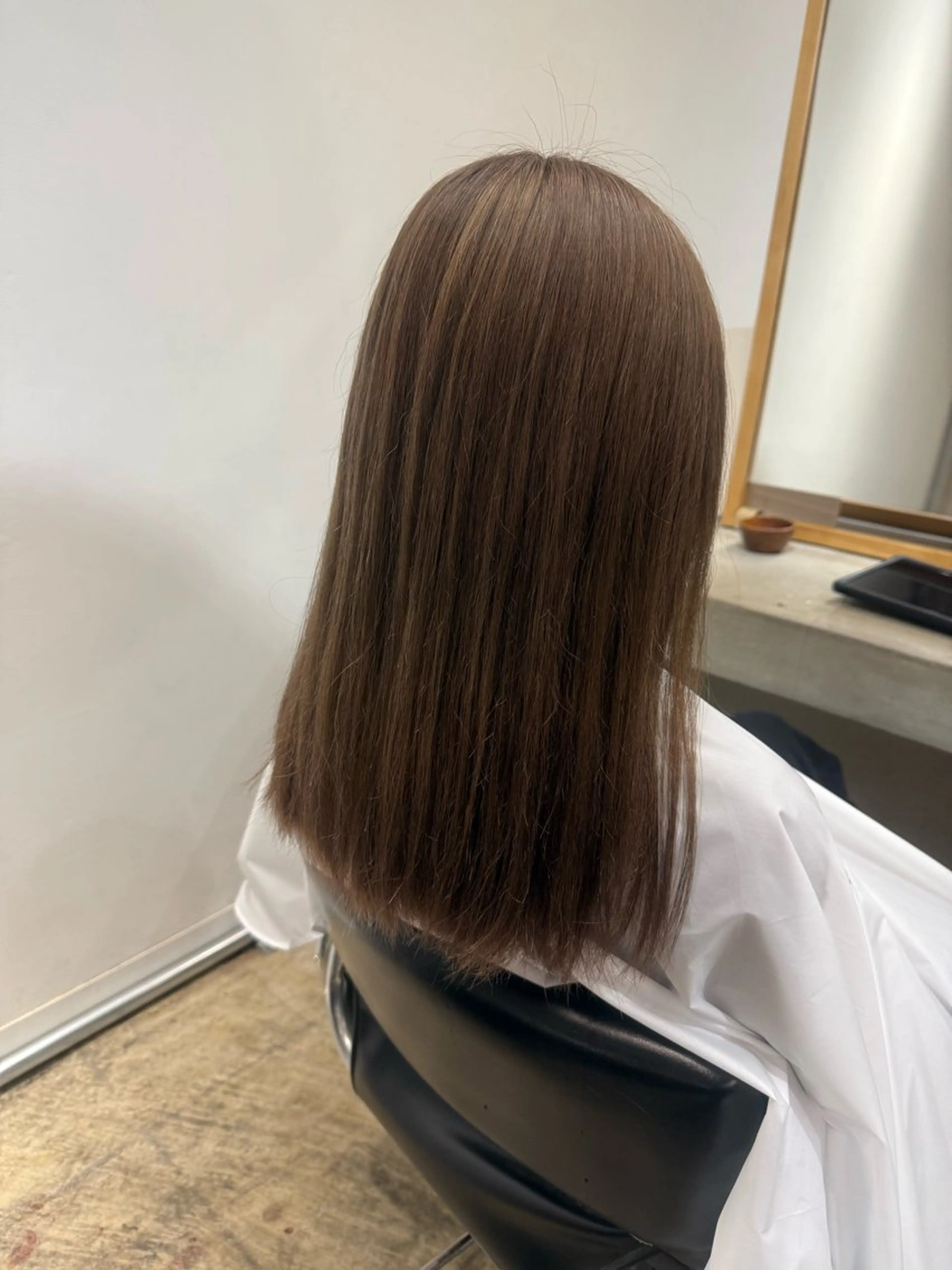 セミロング カラー ヘアカラー NAVY 日 和のヘアスタイル