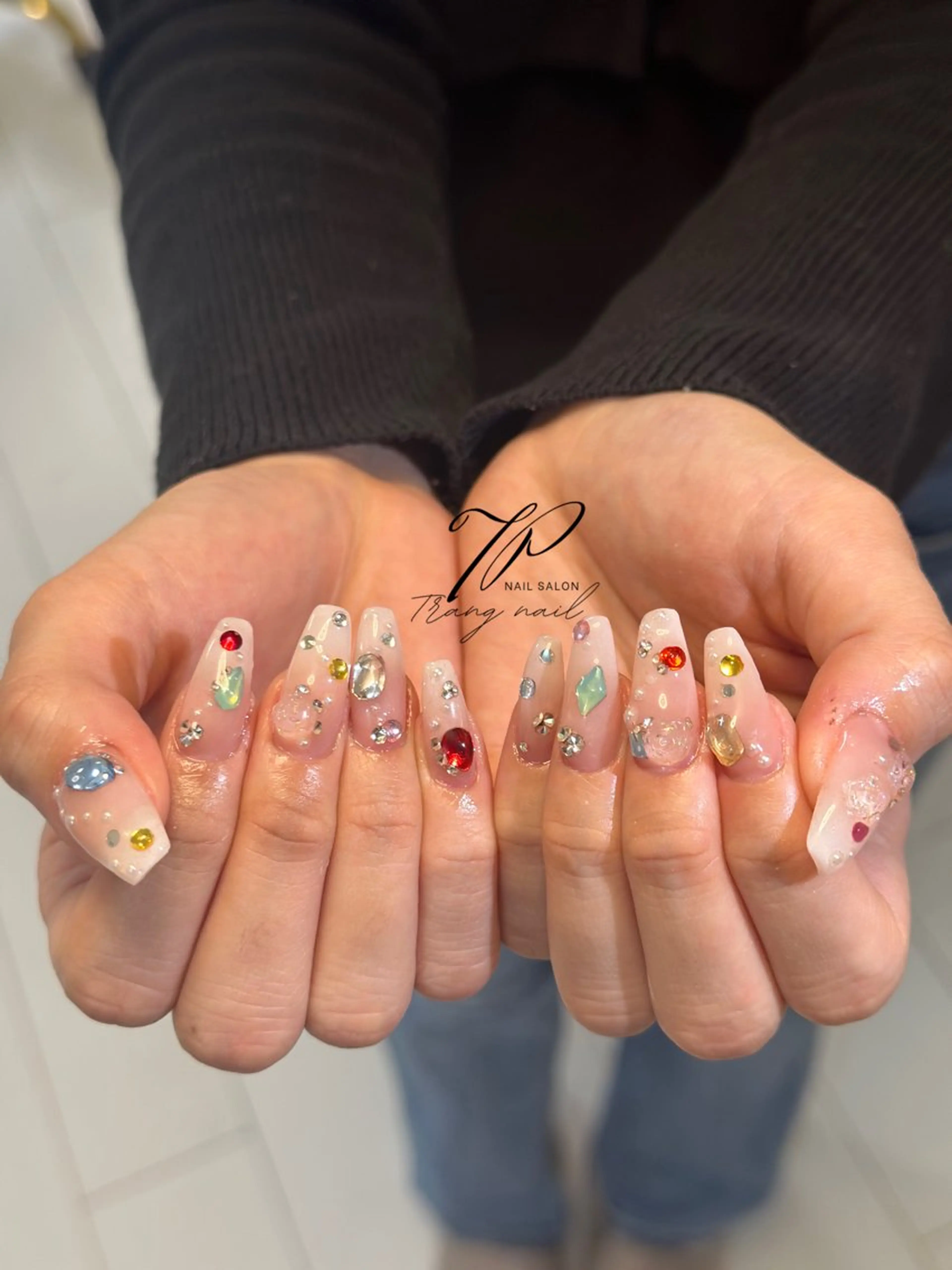 ネイル チークネイル フレンチネイル グラデーション マグネットネイル ミラーネイル ハンドネイル Trang nailのネイルデザイン