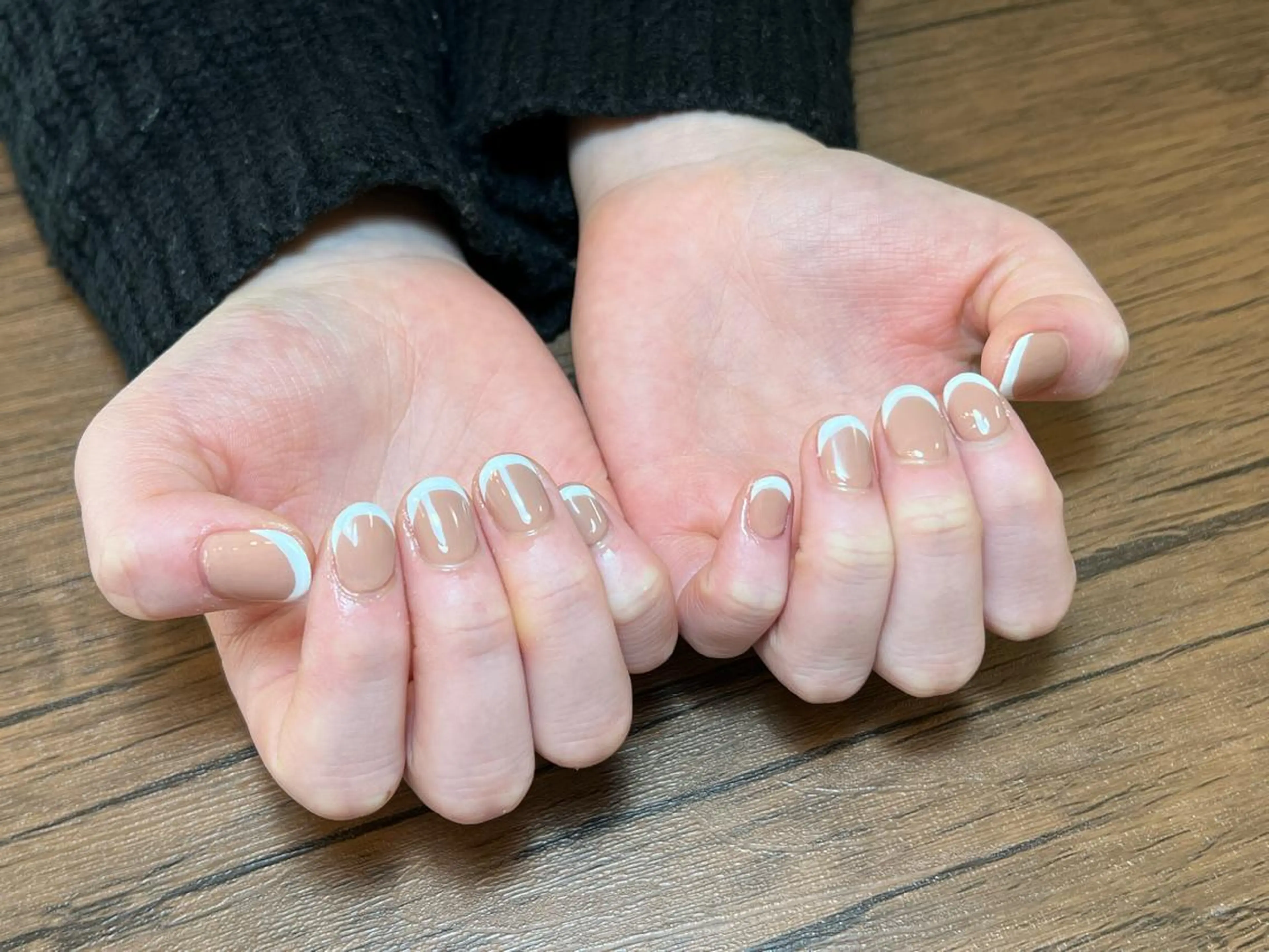 ネイル フレンチネイル ハンドネイル HENRIETTA NAILSALONのネイルデザイン
