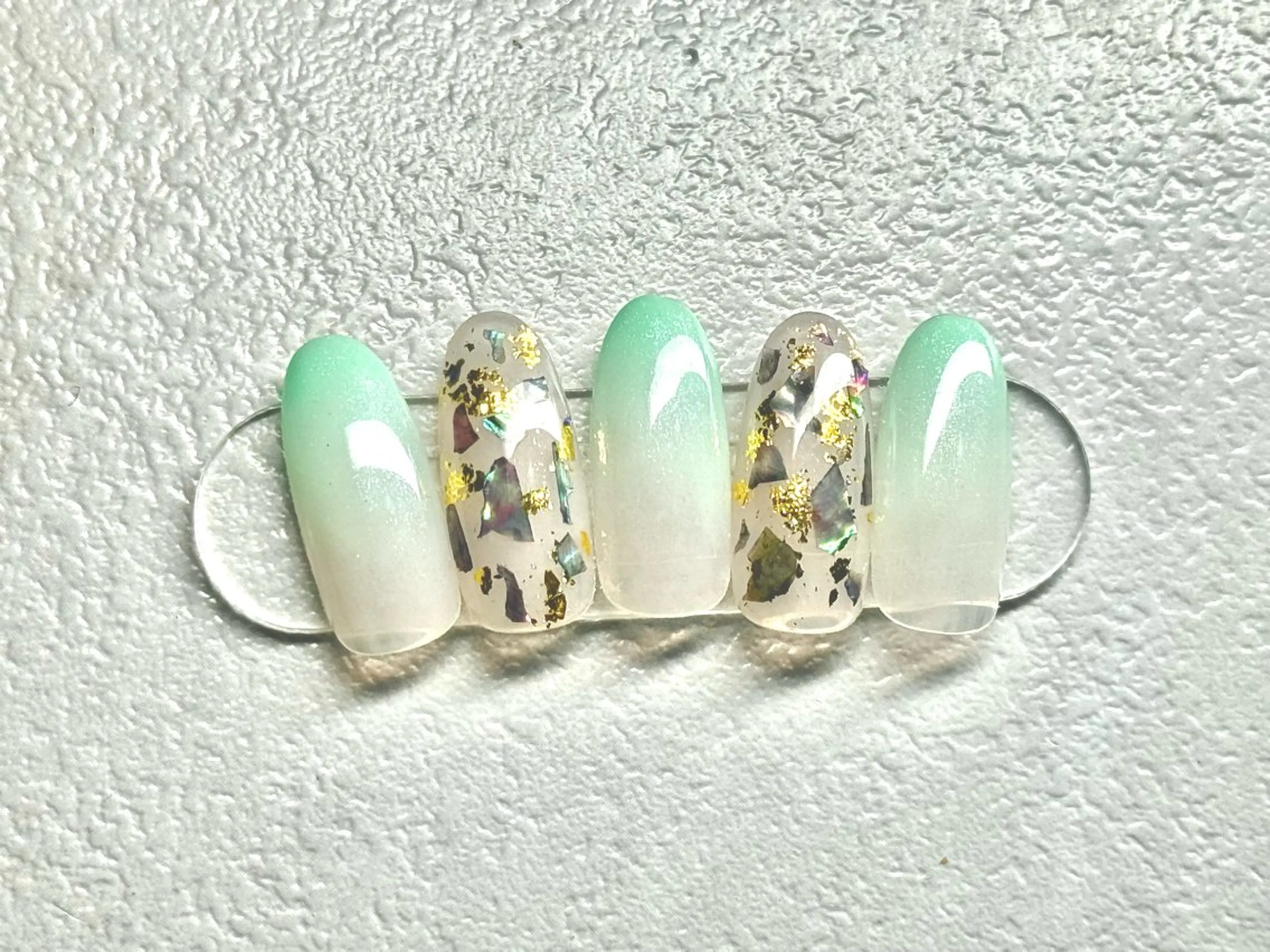 ネイル ブルー グラデーション グリーン ワンカラーネイル MILImili nailのネイルデザイン