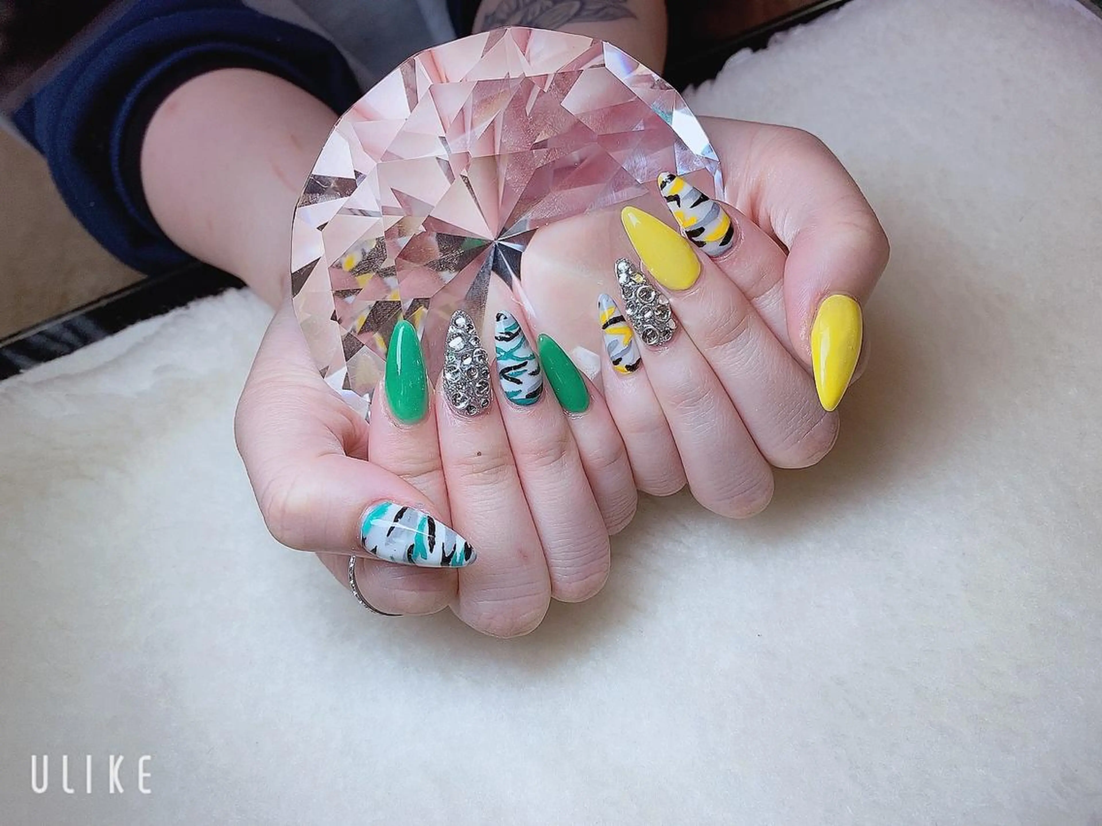 ネイル ハンドネイル ニコ ニコのネイルデザイン