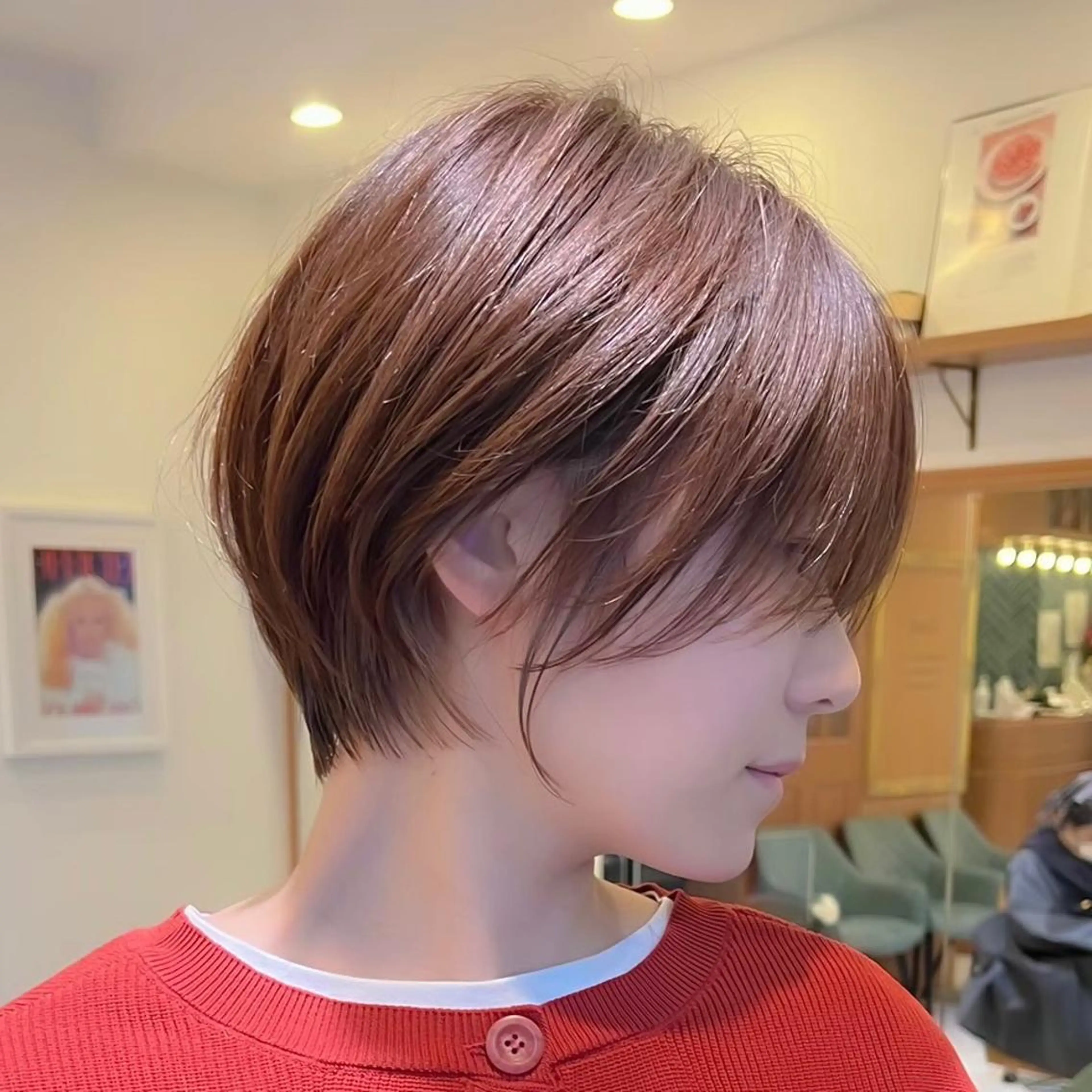 ショート 前下がりボブ ワンレンボブ アッシュ ボブ くせ毛 遠藤大雅✂︎ ショート/ボブのヘアスタイル