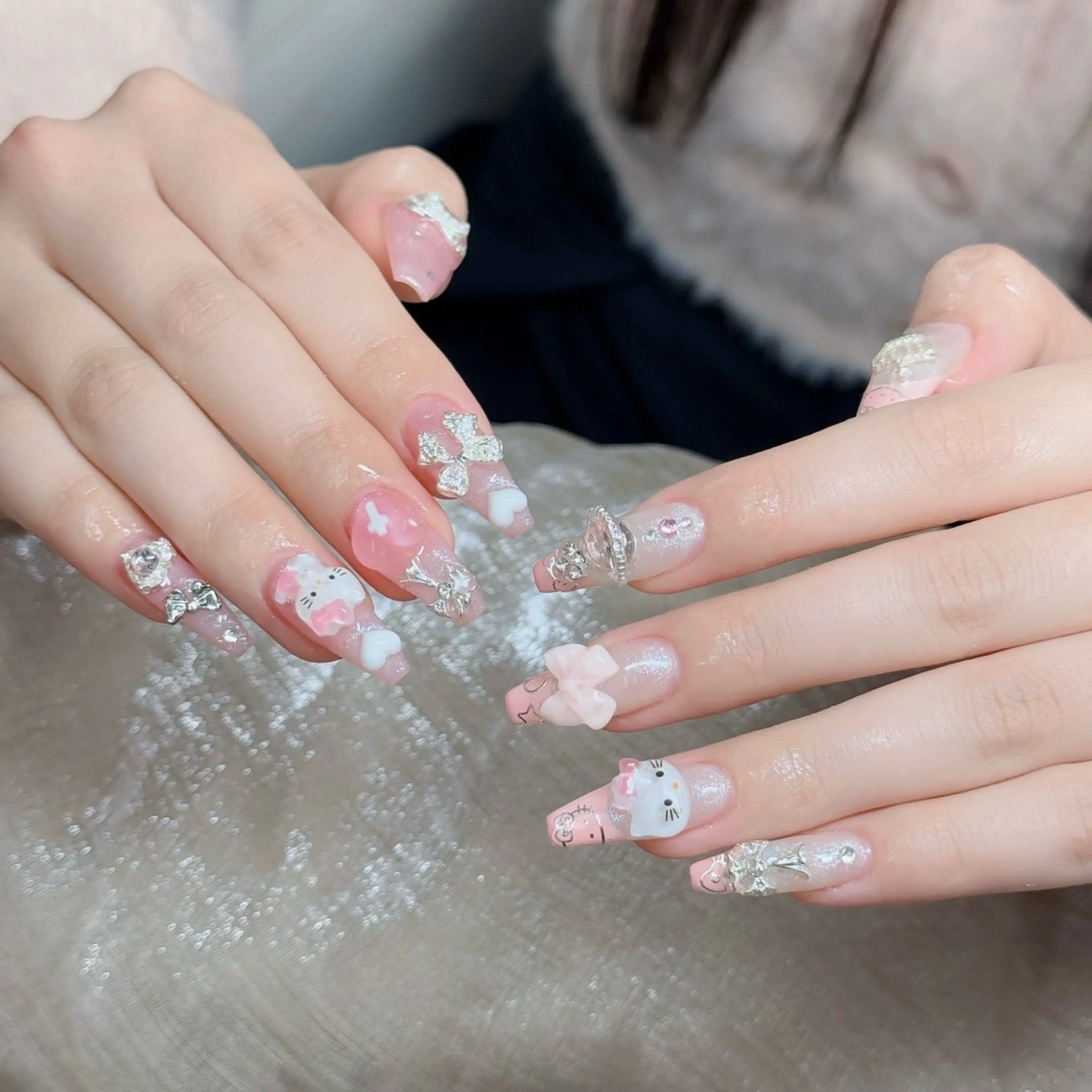 ネイル ロングネイル マグネットネイル リボン 夏ネイル スーパーロングネイル ハンドネイル Hani Nail Salonのネイルデザイン