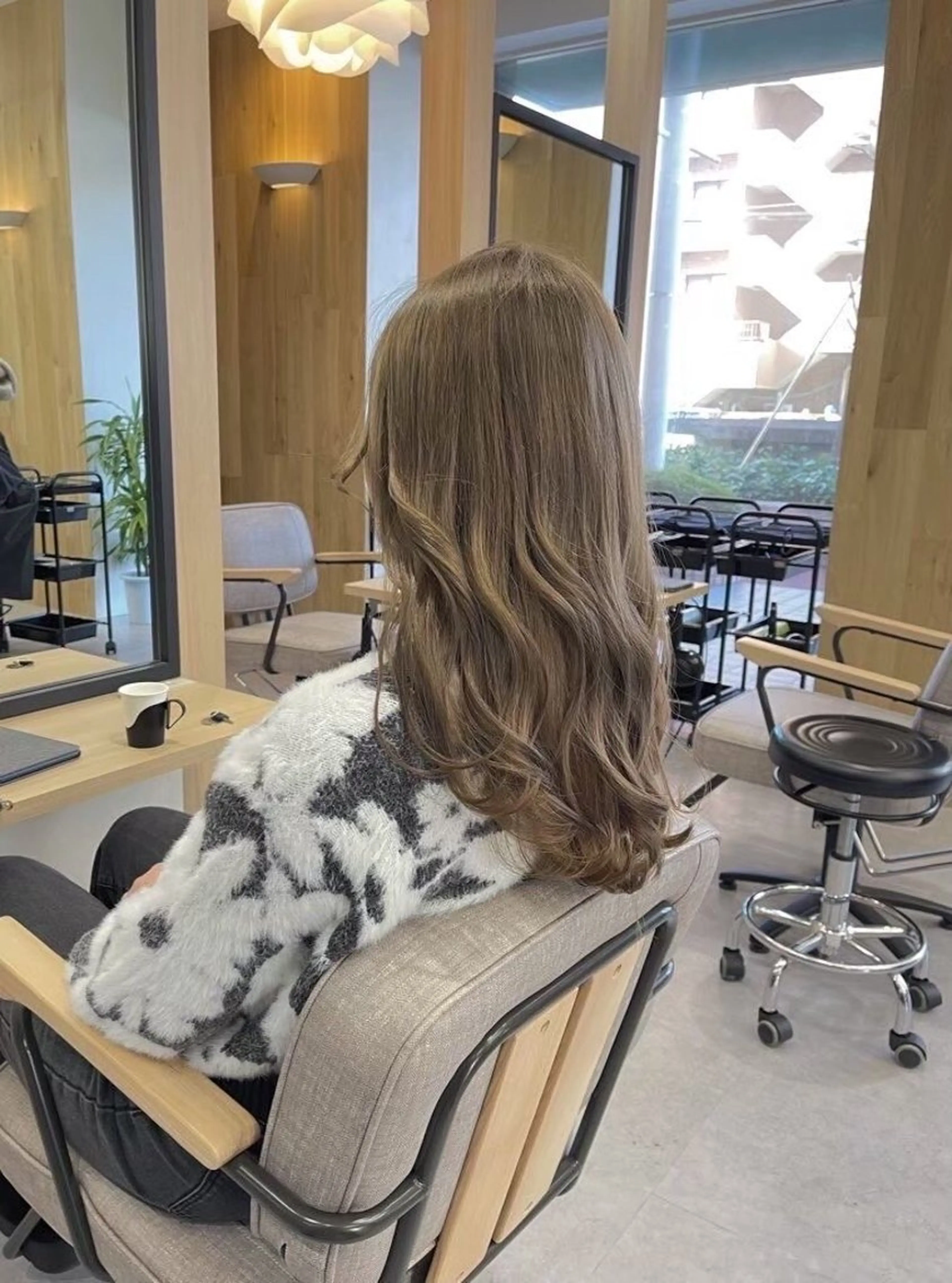 ロング カラー サイトウ ユリコのヘアスタイル