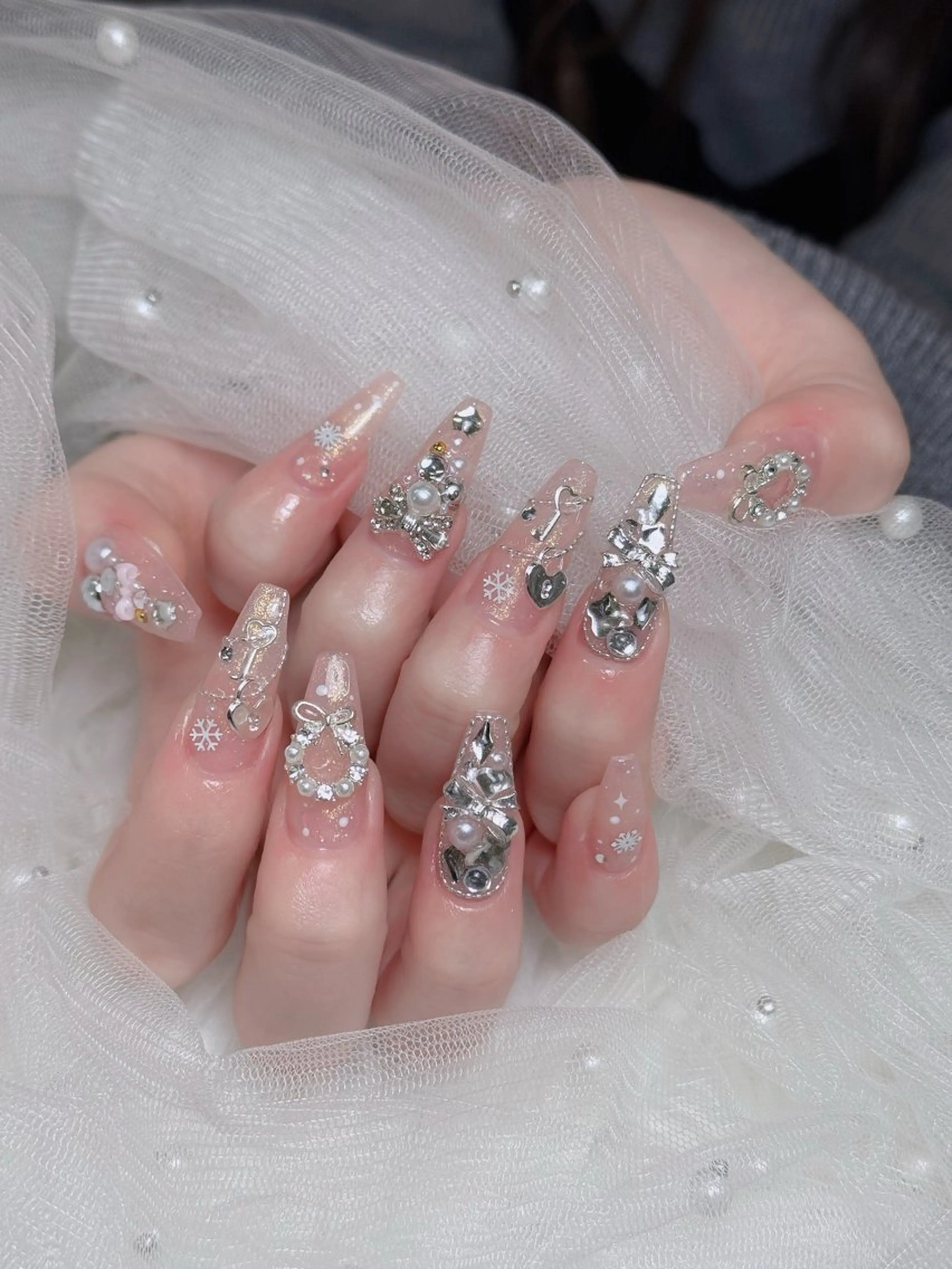 ネイル オーロラネイル チークネイル フットネイル フレンチネイル ハロウィン ハンドネイル Lumi Nail 新大久保3‘のネイルデザイン