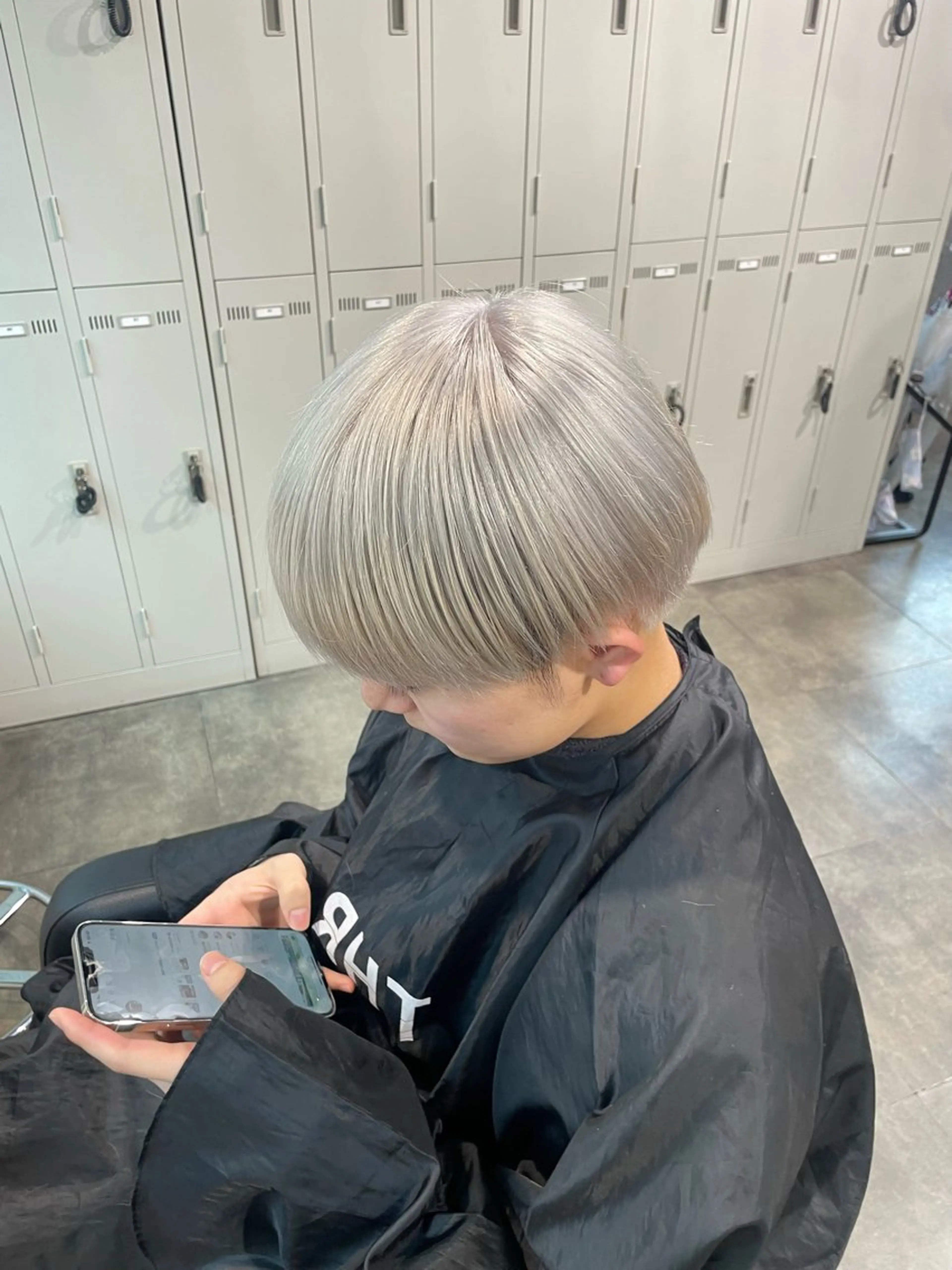 ショート カラー メンズ ヘアカラー トリートメント ハイトーンブロンド 横浜💞ミオのヘアスタイル