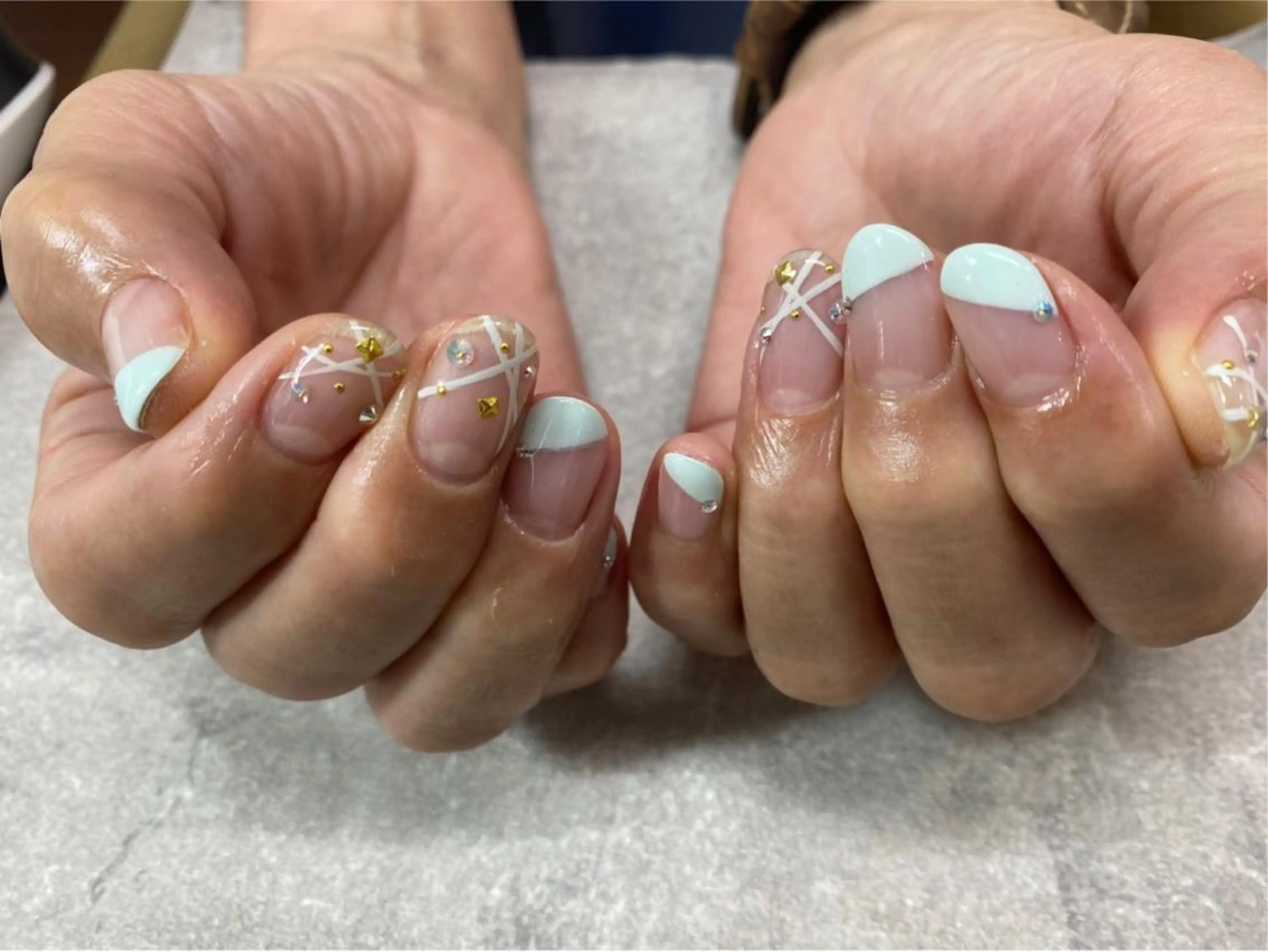 ネイル ブルー フレンチネイル ハンドネイル FASTNAIL PLUS 新宿店のネイルデザイン