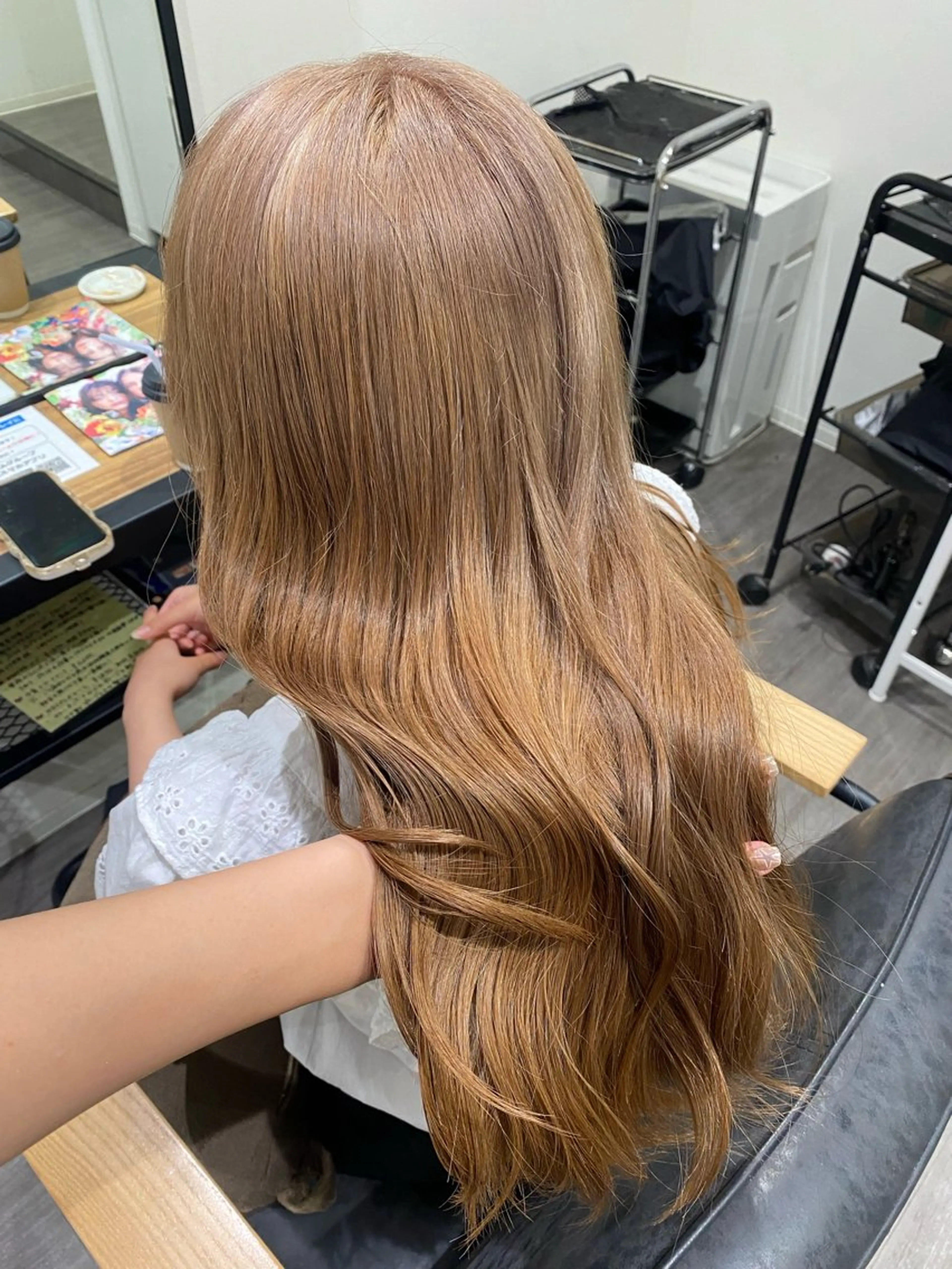 セミロング カラー ヘアアレンジ ベージュカラー ハイトーンカラー ミルクティーベージュ ヘアカラー トリートメント カラーリスト💟草間 紫音💟のヘアスタイル