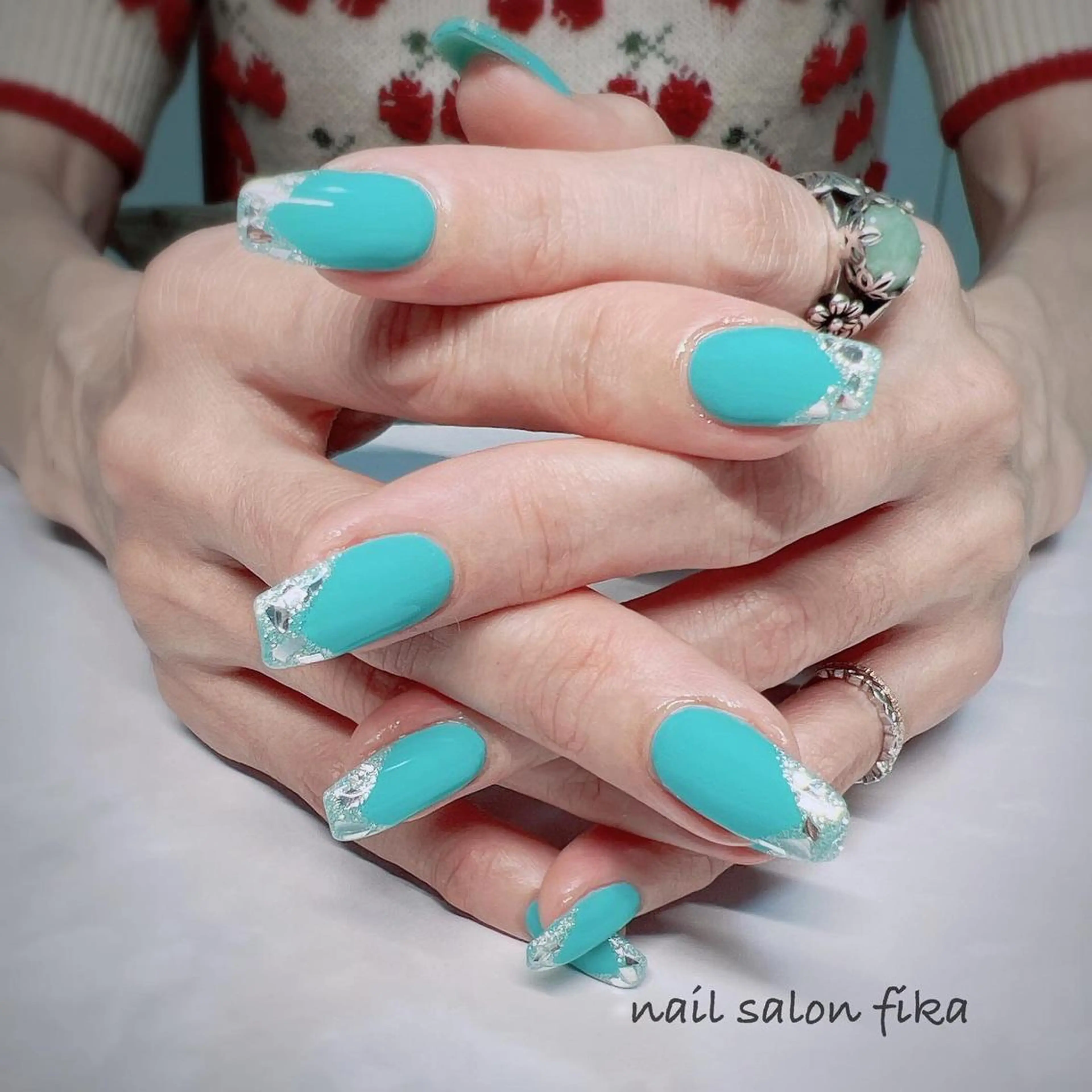 ネイル ブルー フレンチネイル ガラスフレンチ キラキラネイル 夏ネイル nail salon fikaのネイルデザイン