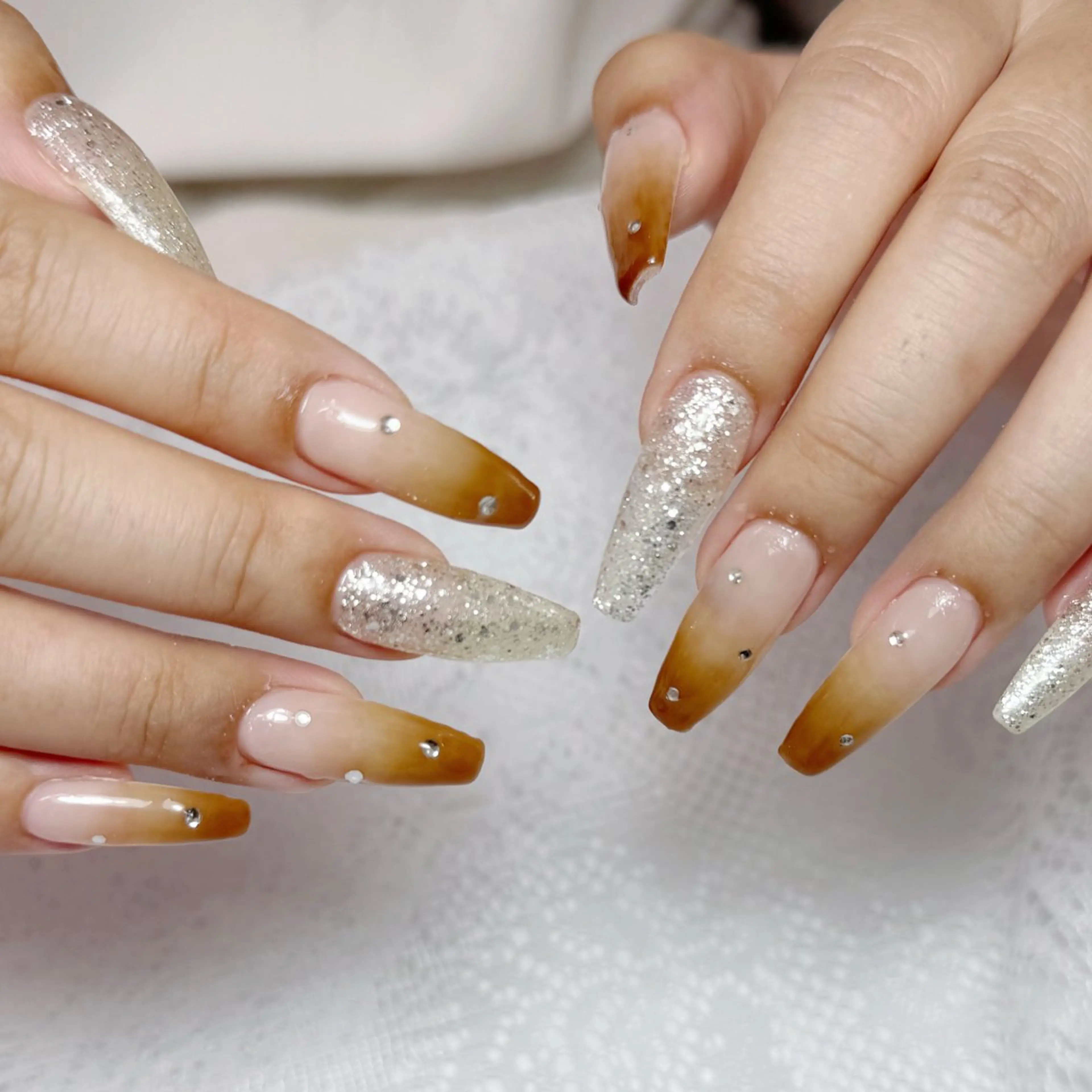 ネイル ハンドネイル Arva Manaのネイルデザイン