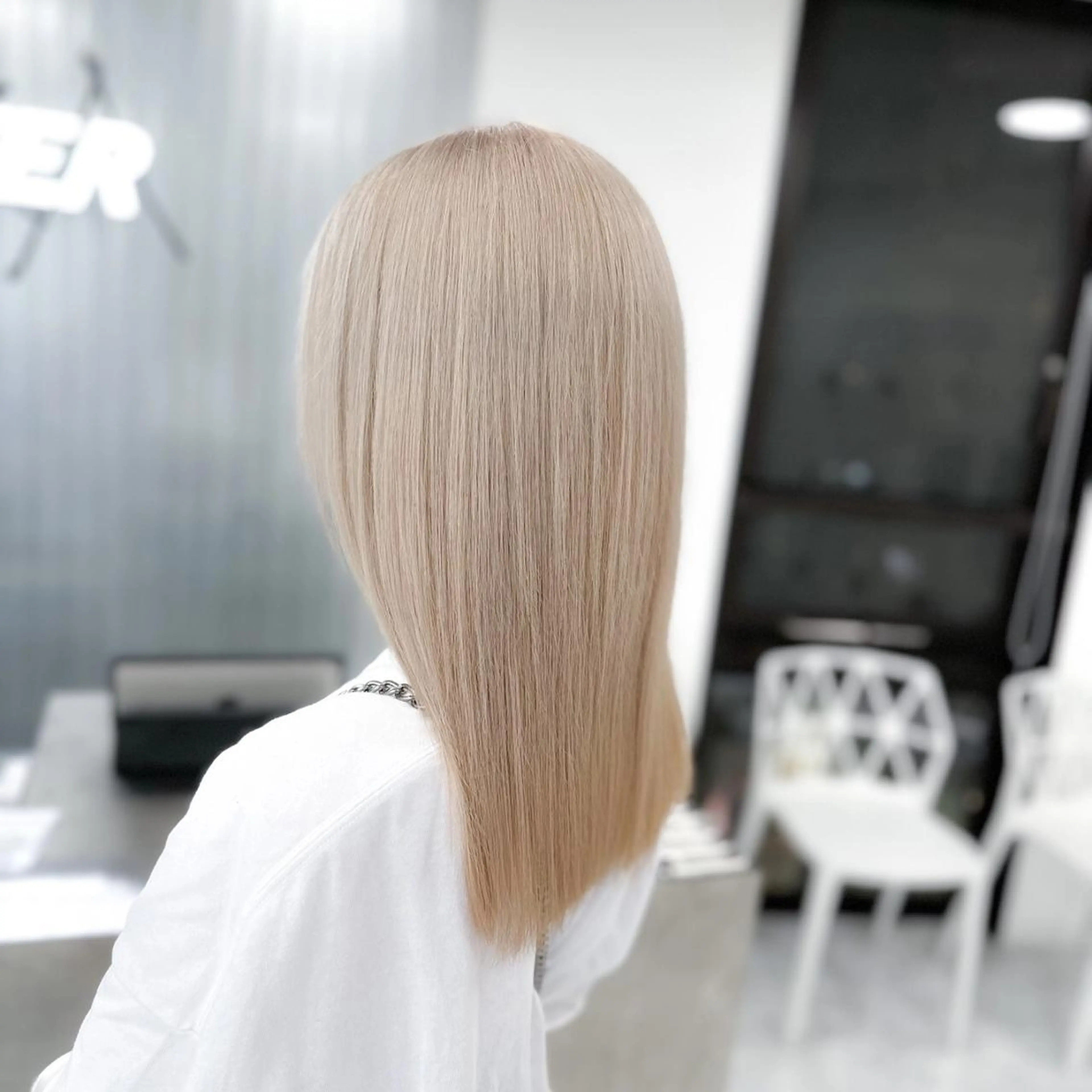 ロング カラー ベージュカラー ブリーチ ケアブリーチ ホワイトベージュ カット ヘアカラー ♡ダブルカラー特化♡ miyuのヘアスタイル