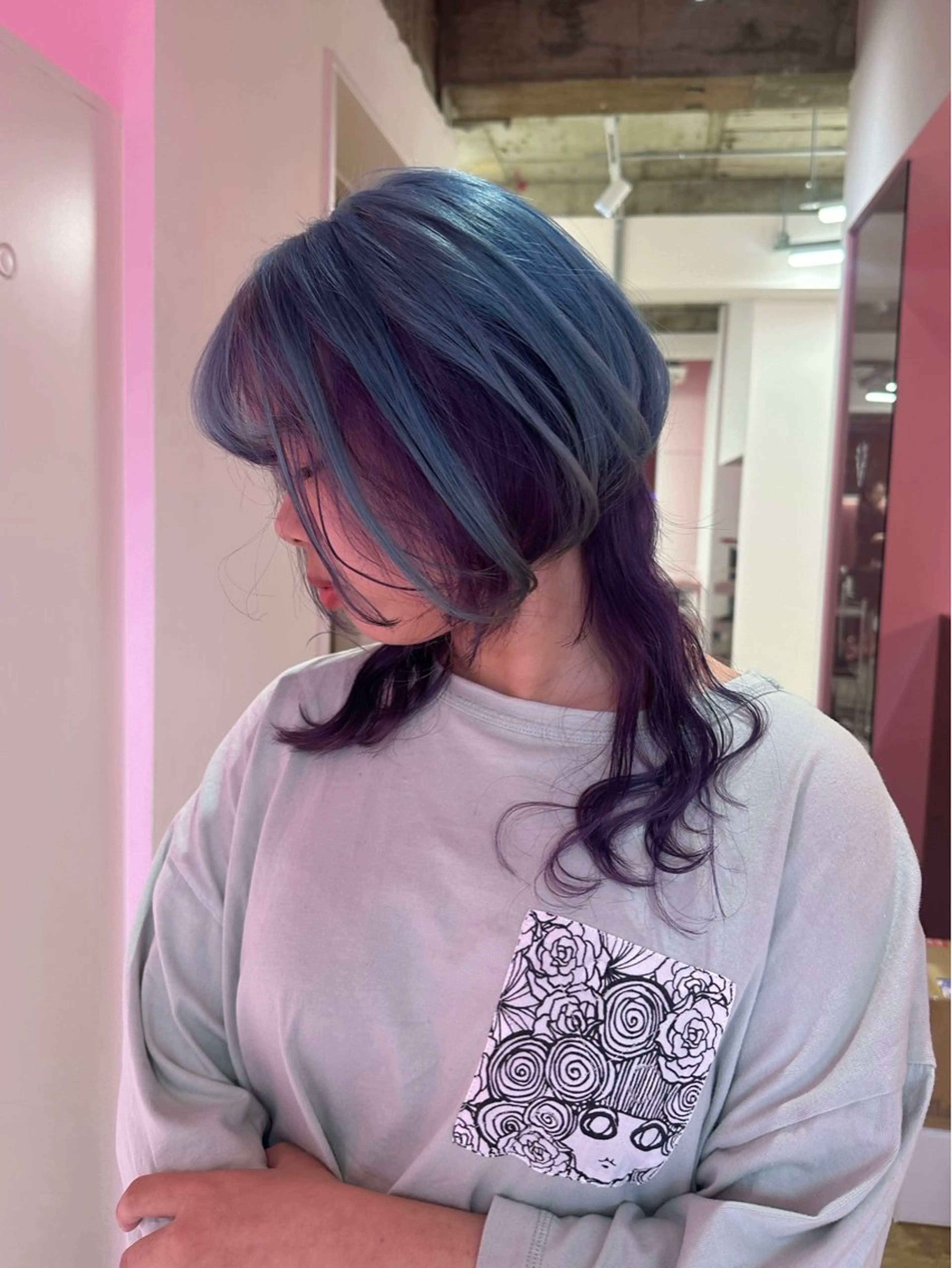 ミディアム カラー インナーカラー パープルカラー ウルフカット ヘアカラー トリートメント mahiro 名古屋/栄/ブリーチのヘアスタイル